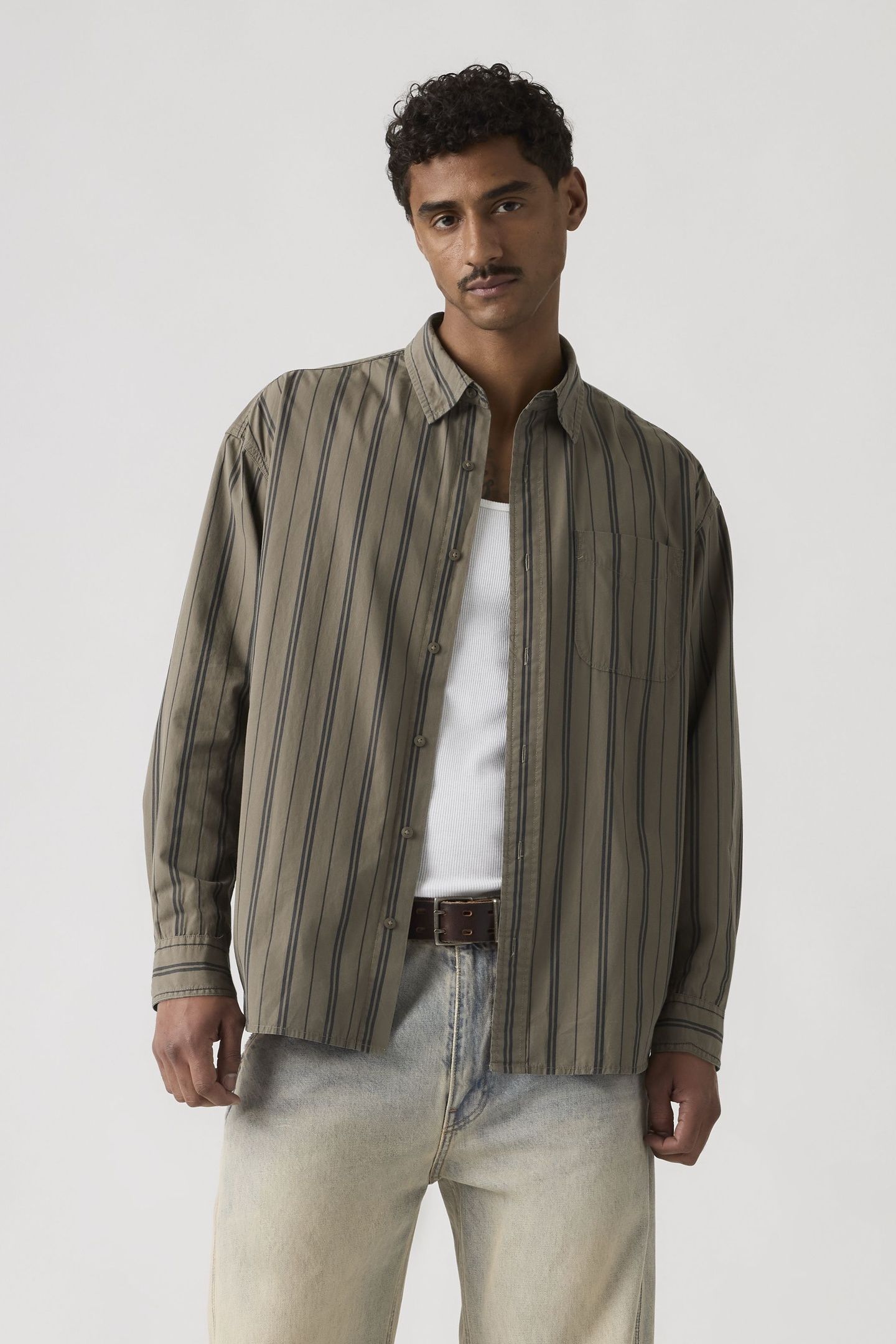 LOOSE BUTTON-UP SHIRT 2