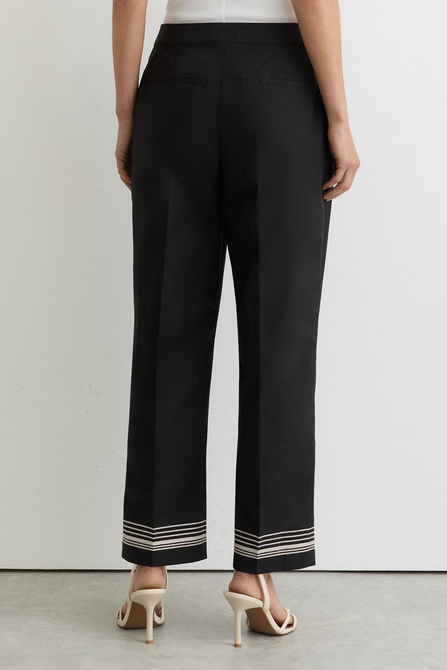 TAPER TROUSER WITH STRIPE DETAIL BLACK/IVORY 4