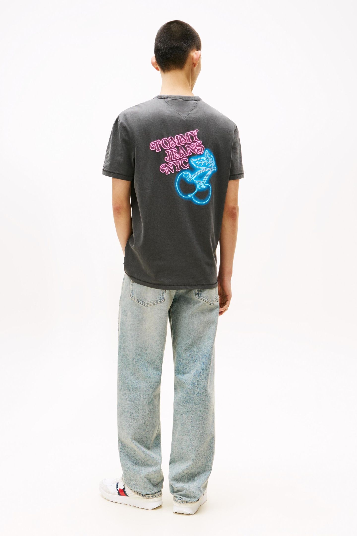 TJM REG NOVELTY FAIR BLACK NEON 2