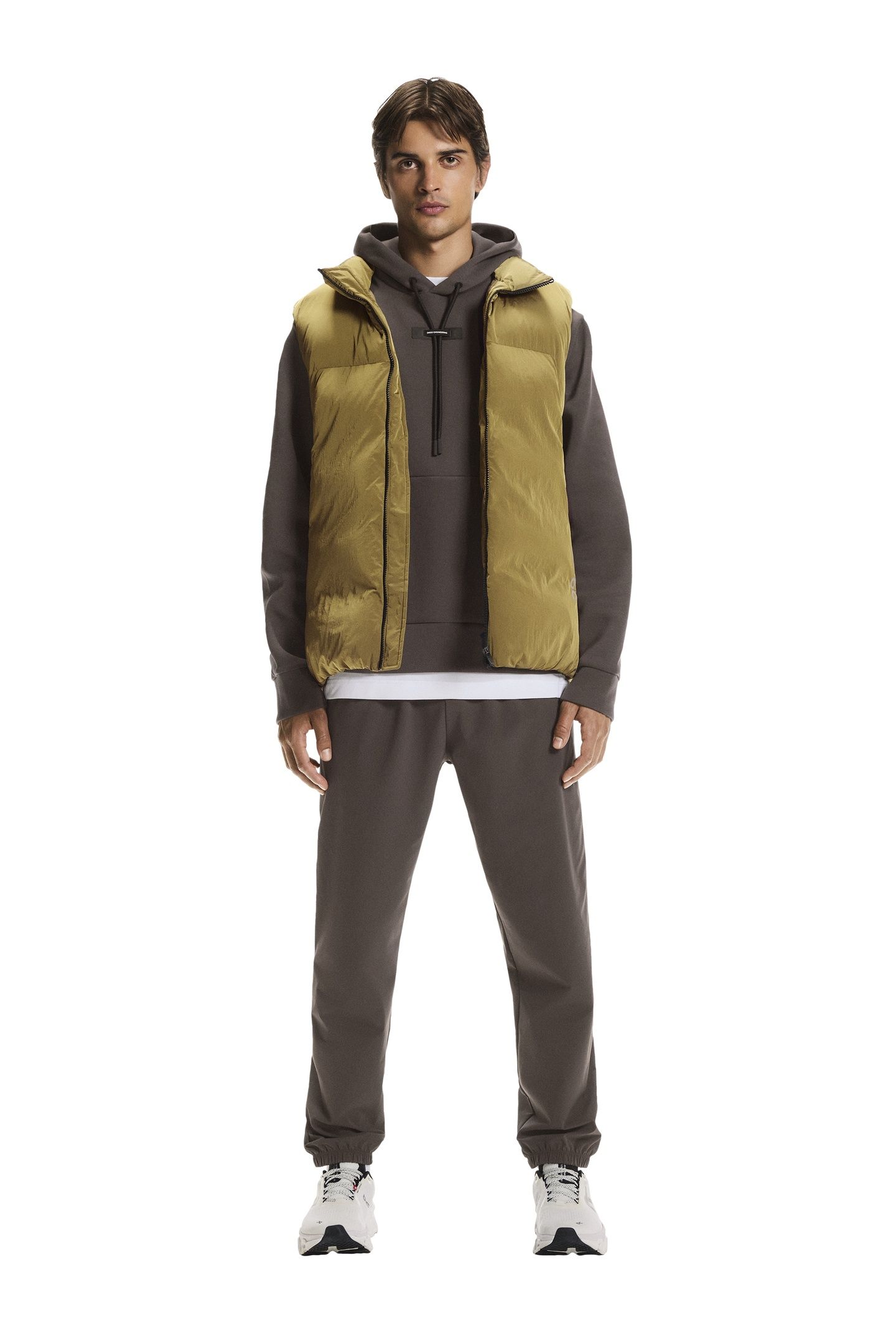 ALL-DAY PUFFER VEST 1 NUTMEG 2