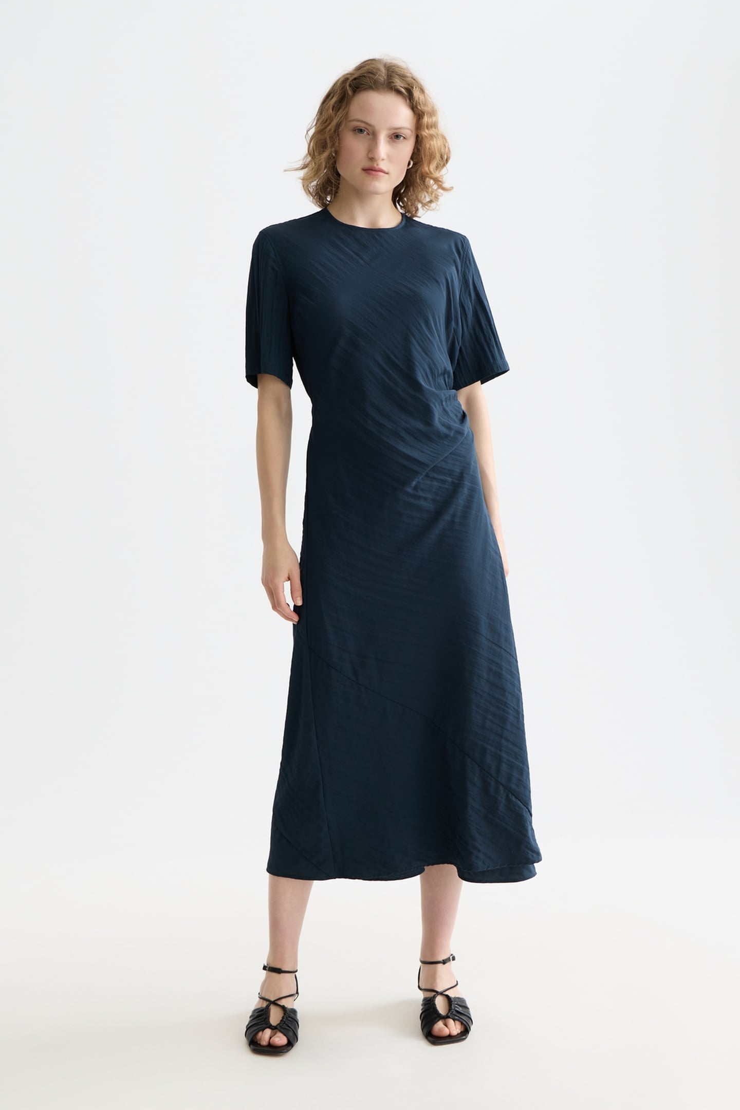 TIE WRAP MIDI DRESS CARBON 1