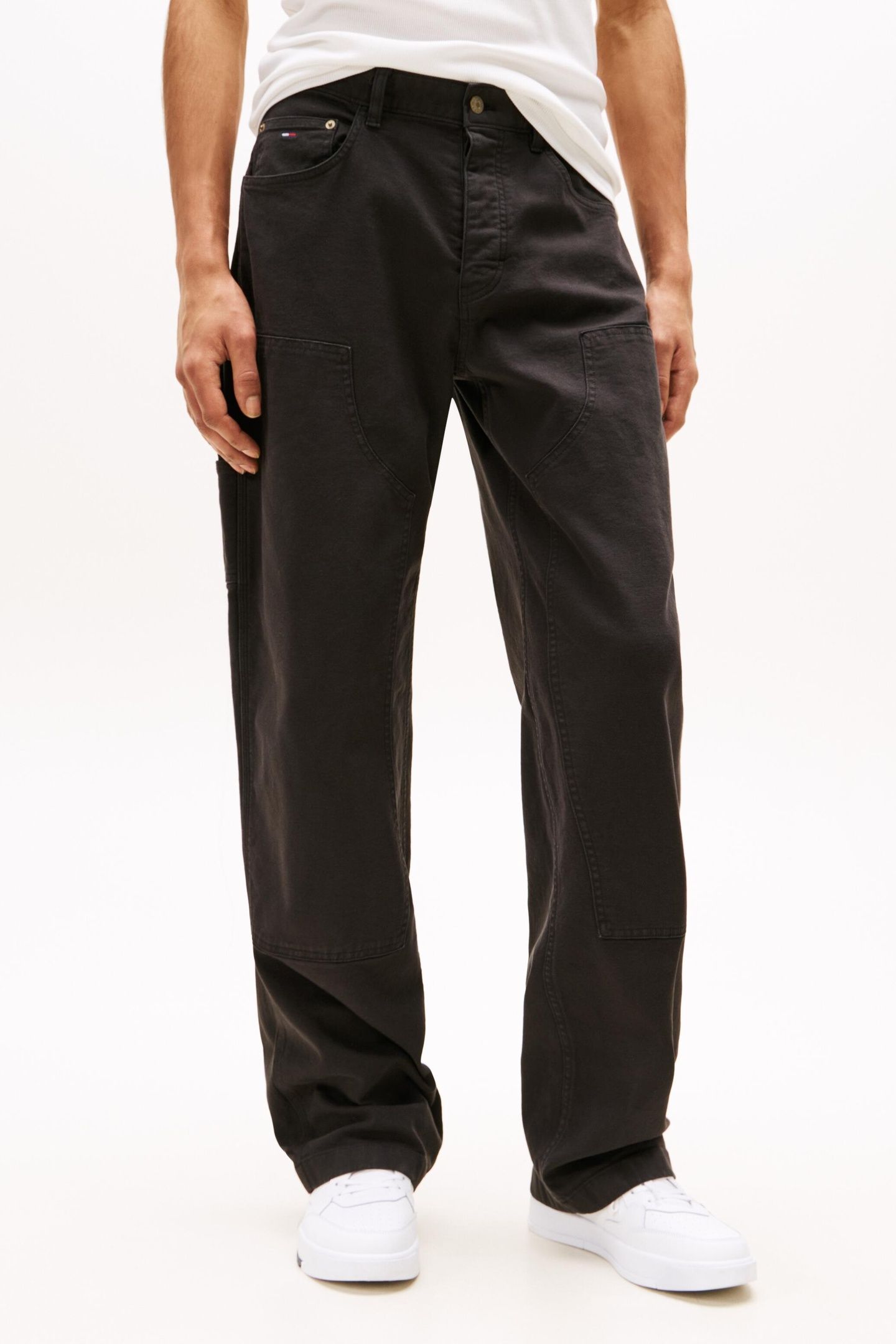 TJM JAIMIE CARPENTER BLACK 1