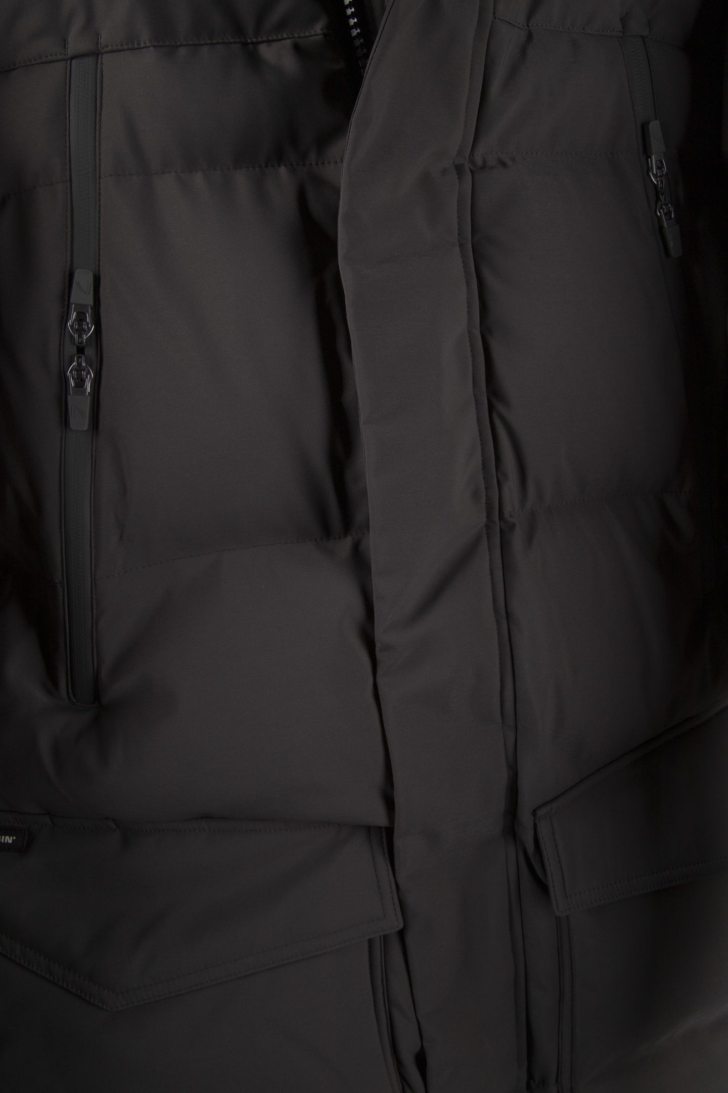 OUTERWEAR EXPLORER TECH BLACK OYSTER 4
