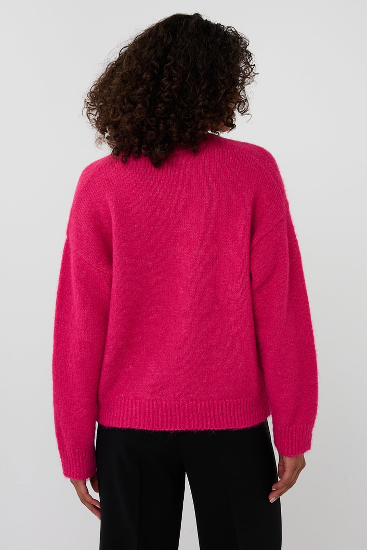 SWEATER V-NECK BROOCH FRAMBOISE 4
