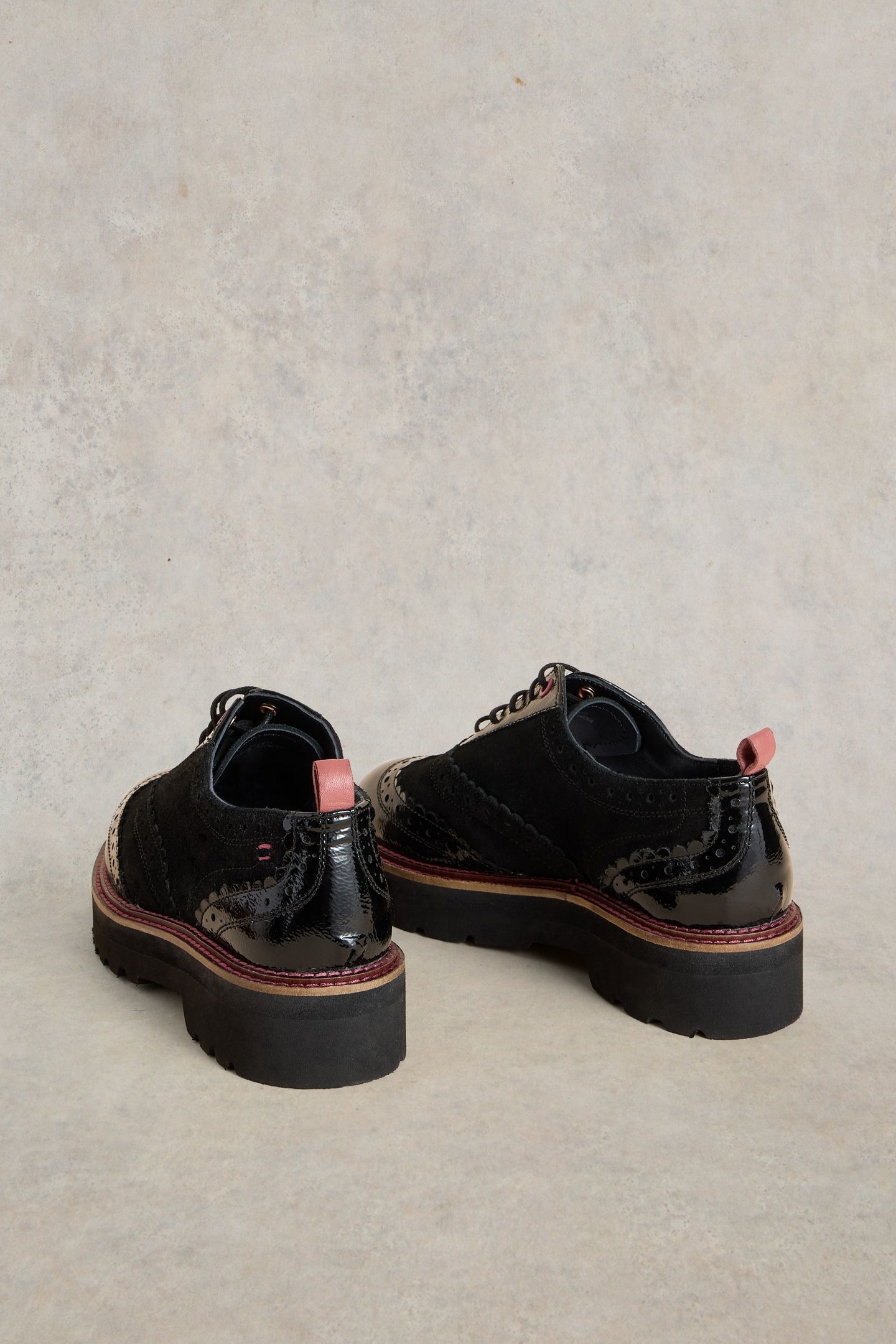 CHUNKY LACE UP BROGUE PURE BLK 4