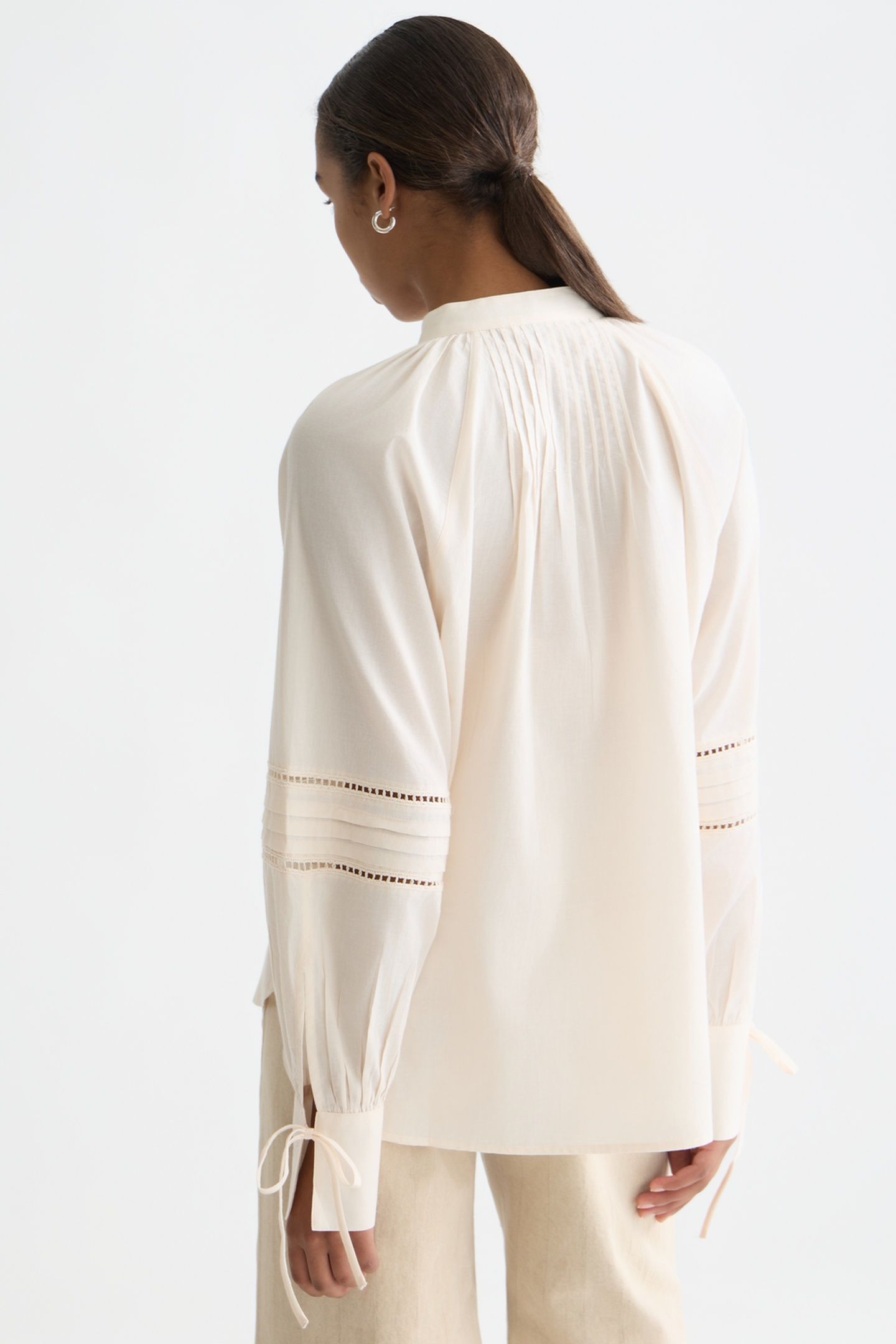 COTTON VOILE BLOUSE WITH PLEATS EGGNOG 2