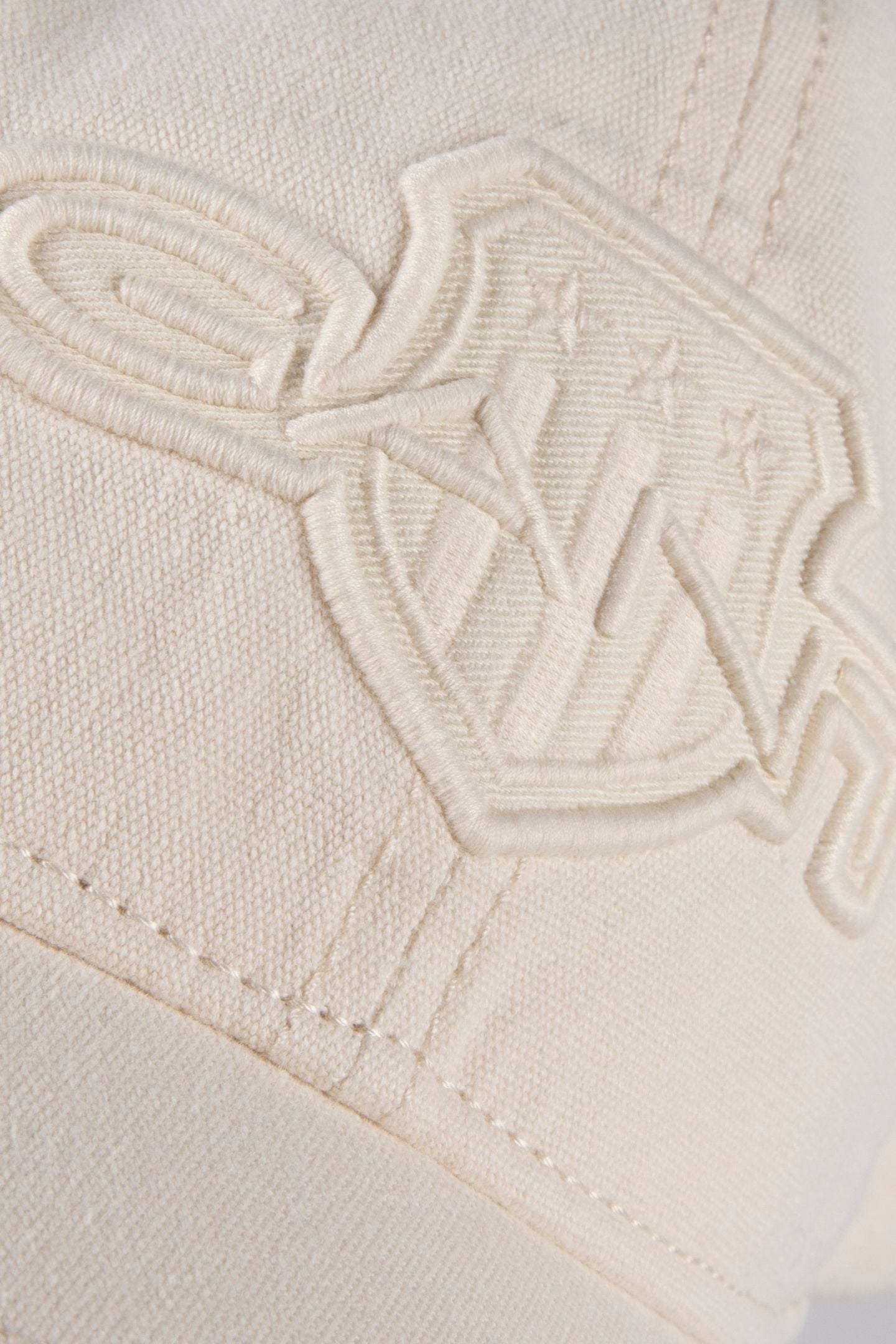 TONAL ARCHIVE SHIELD CAP CREAM 4