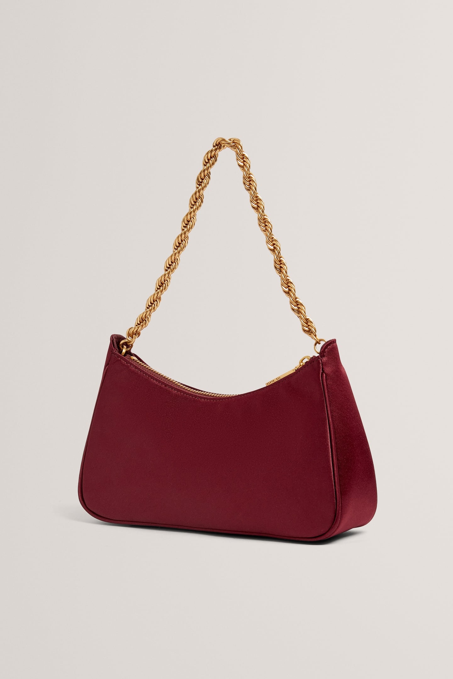 CHAIN DETAIL SATIN SHOULDER BAG WINE 2