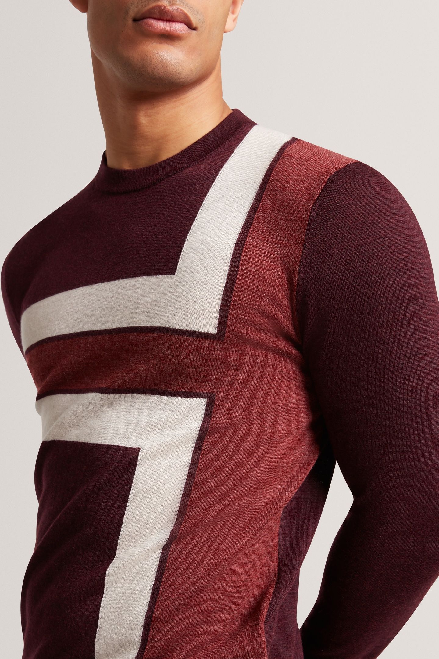 ROIKA LS REGULAR T CREW NECK MAROON 2