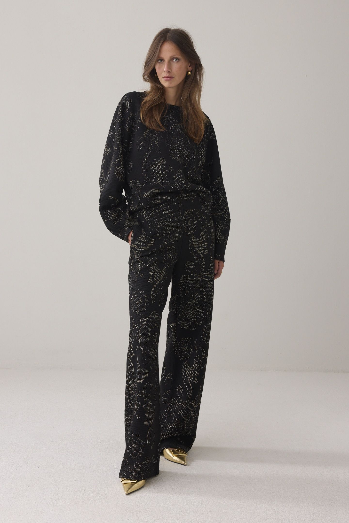 JERSEY ORNAMENTAL JACQUARD BLACKS 3