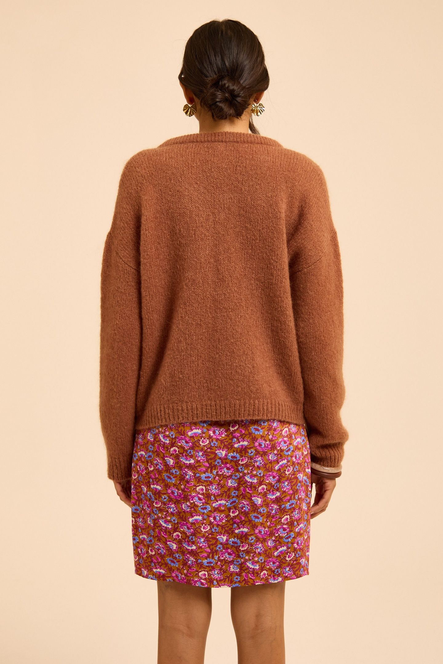 CAMEL KNIT V-NECK SWEATER MARINE 2