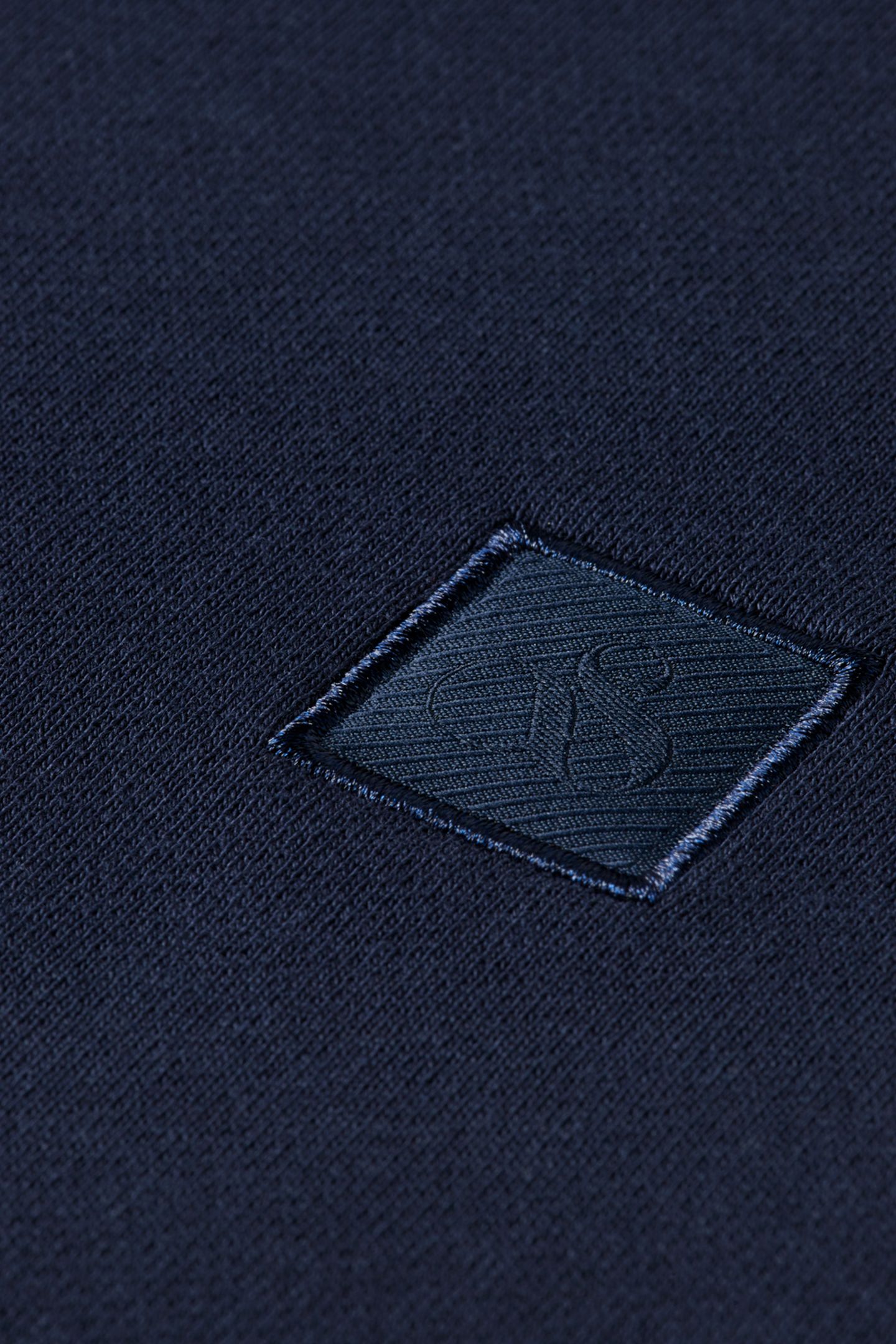 LOGO BADGE REGULAR-FIT SWEATSHIRT NAVY 7