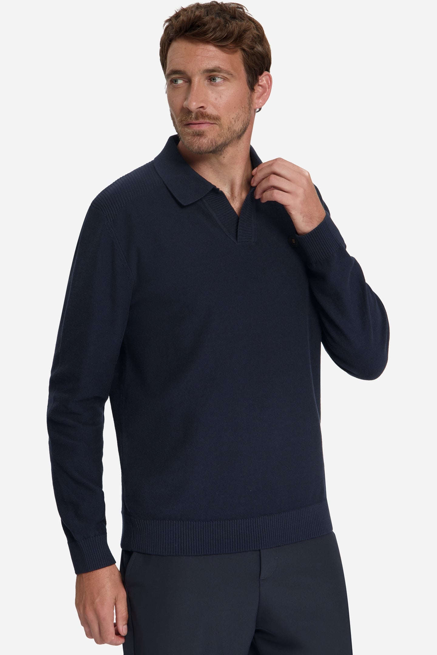 PULLOVER V-COLLAR SHOULDER DETAIL DARK NIGHT 1