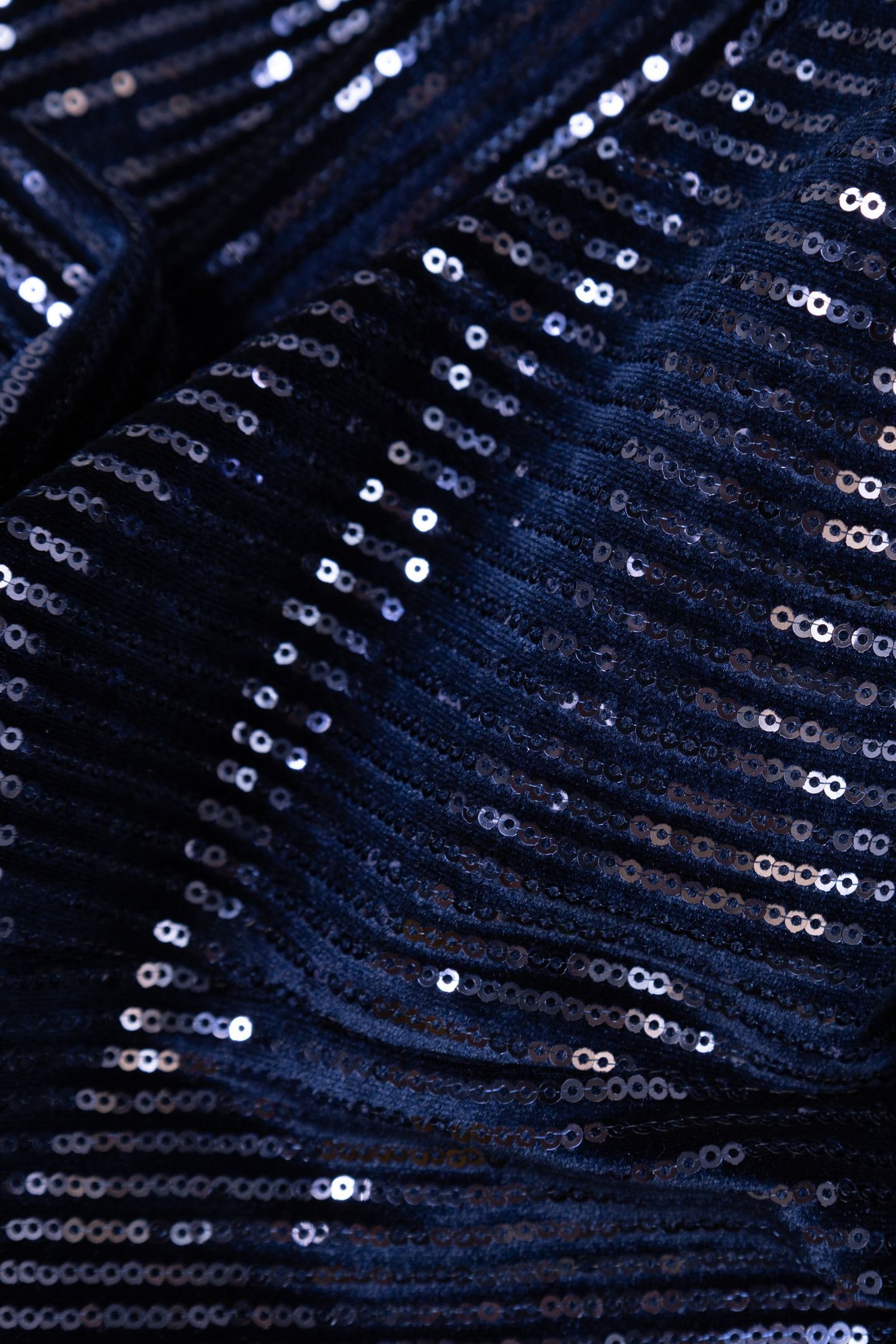 ROZE - NAVY KNIT DRESS WITH SEQUINS 2