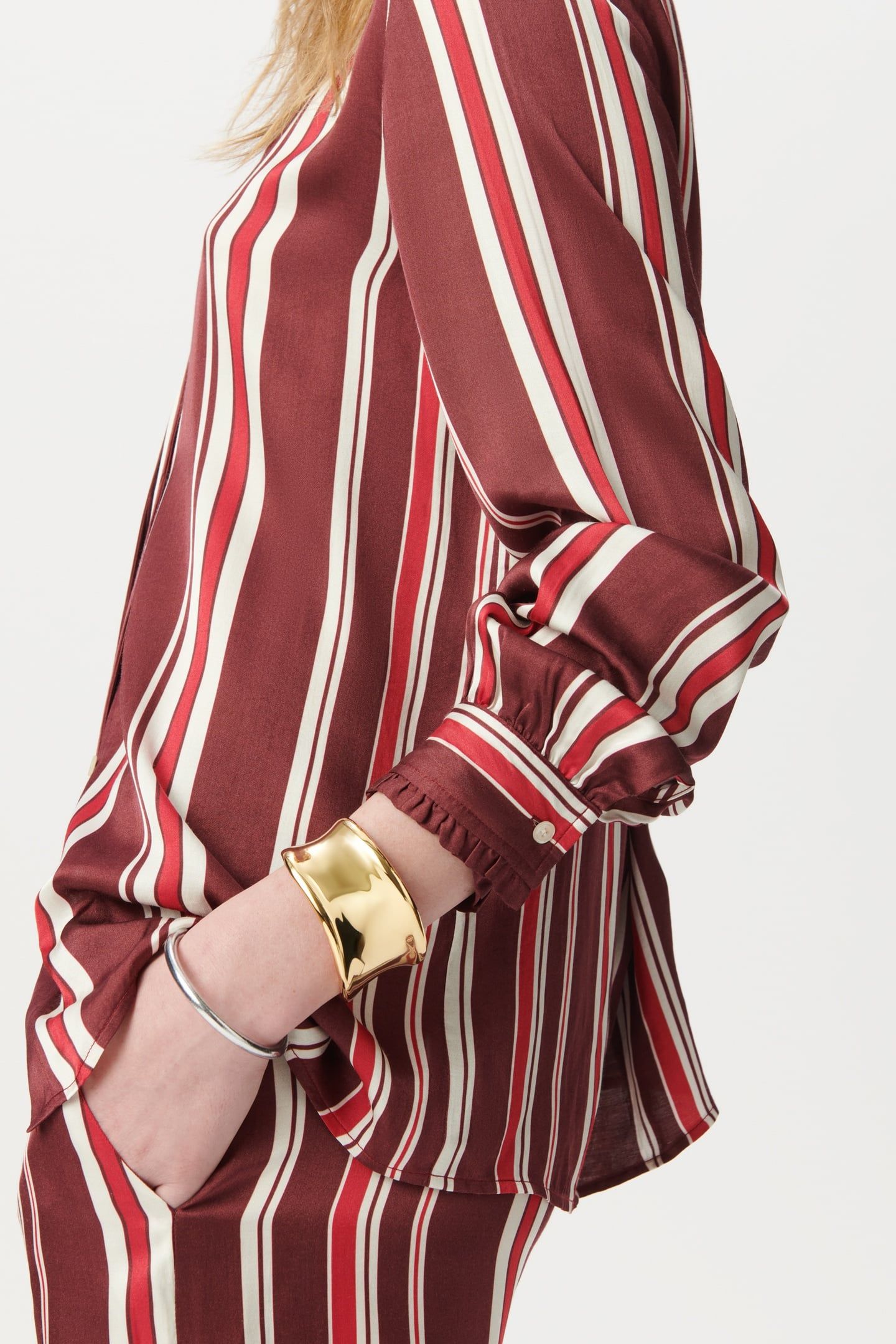 BURGUNDY STRIPED NECK TIE SHIRT 5