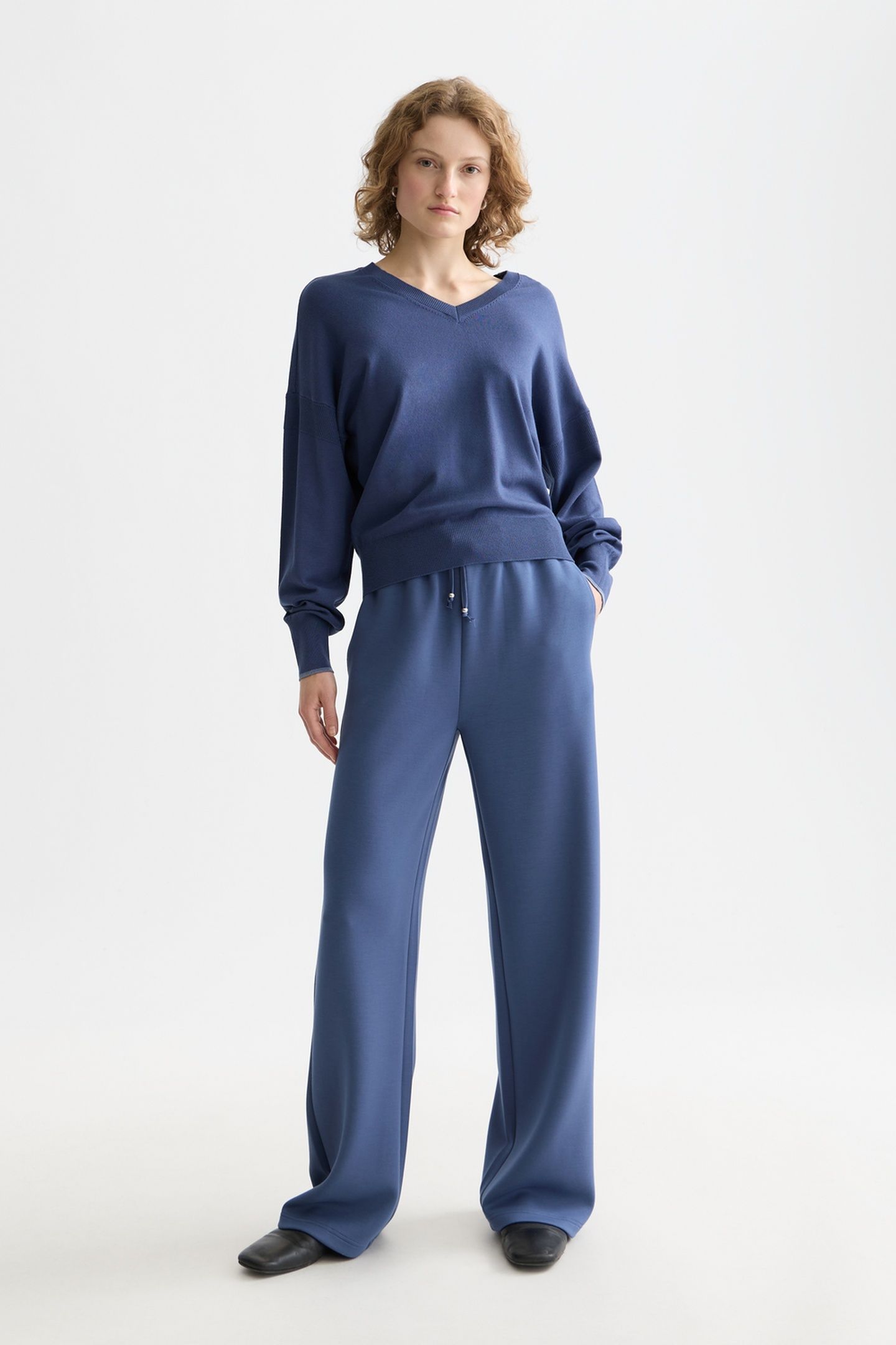 V-NECK RELAXED PULLOVER OCEANA 3