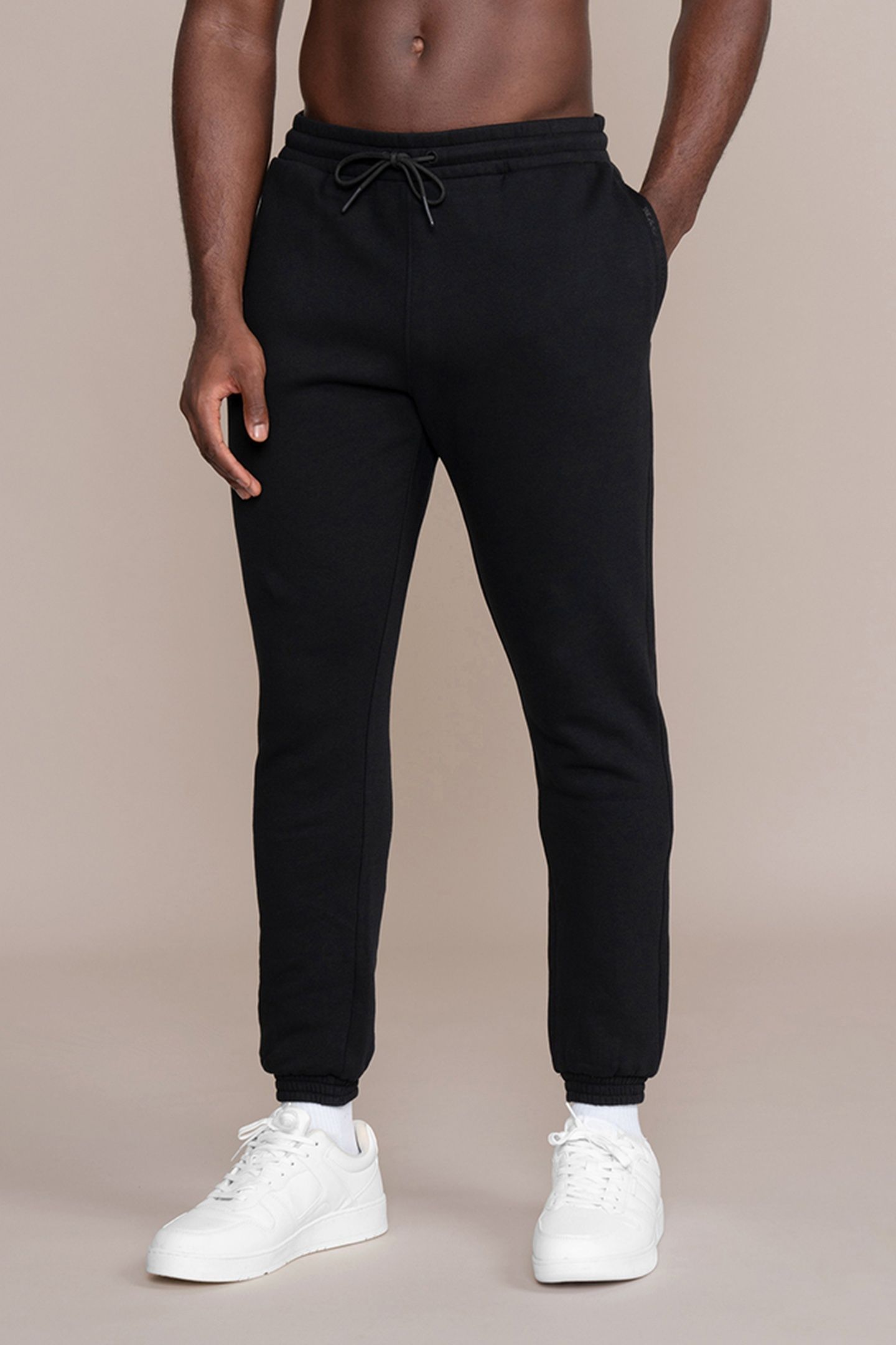 SLIM SWEAT PANTS BLACK 1
