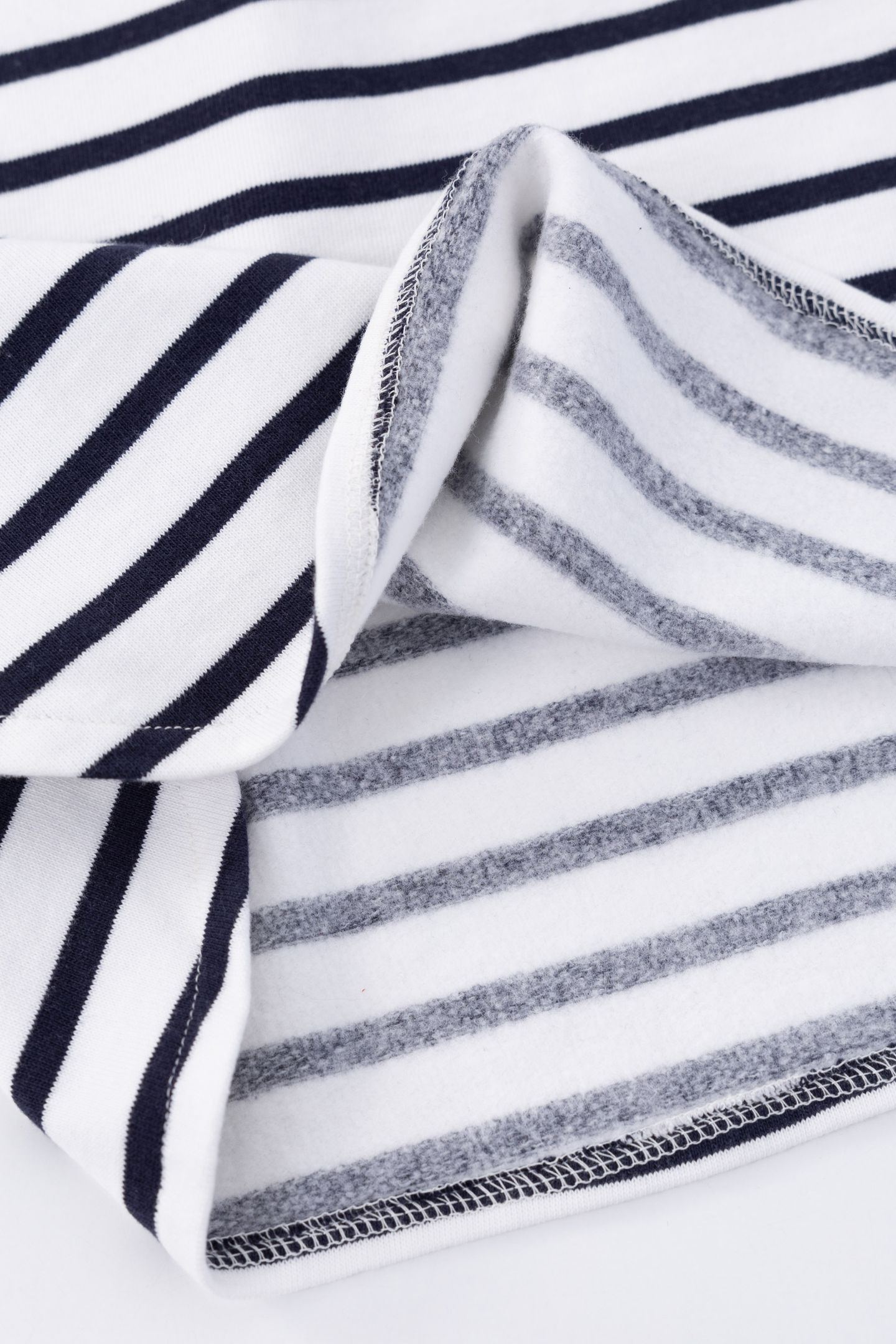 WHITE SWEATSHIRT NAVY BLUE STRIPES 6