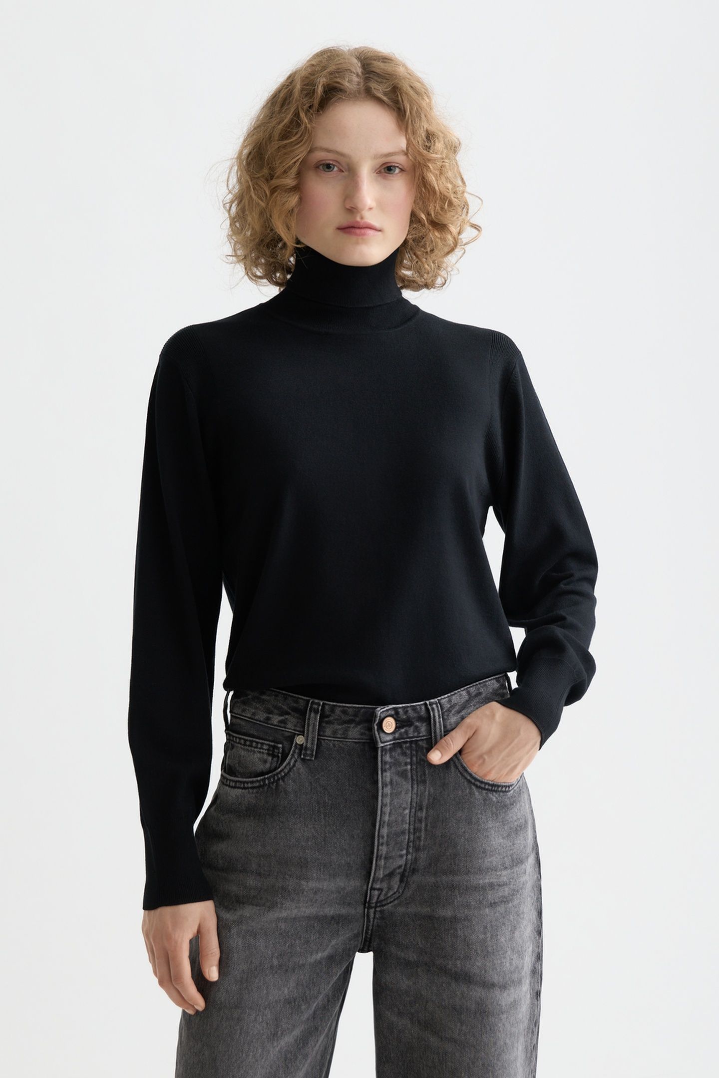 CORE ROLL NECK RELAXED PULLOVER BLACK 1