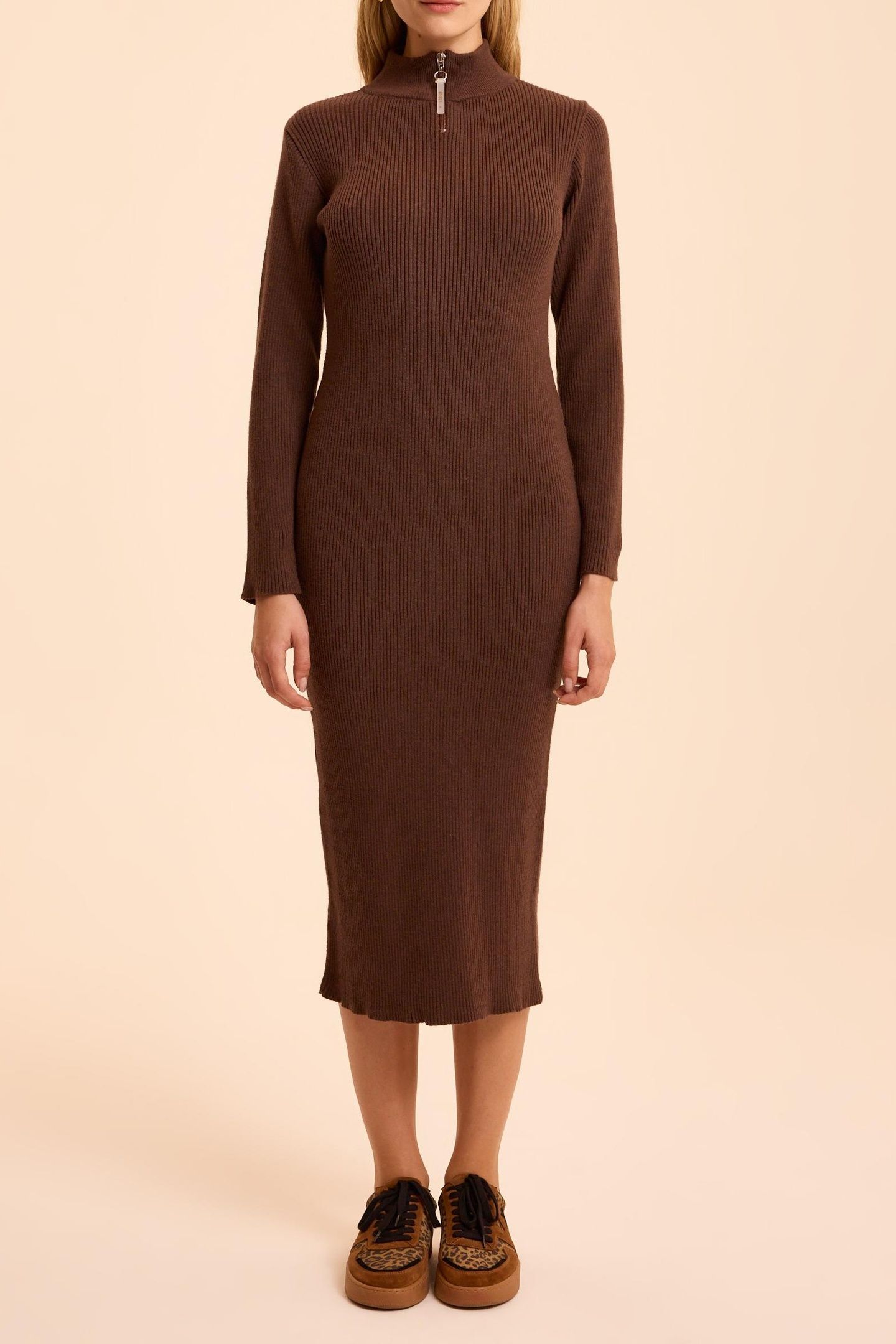 BROWN RIBBED KNIT TUBE DRESS 1