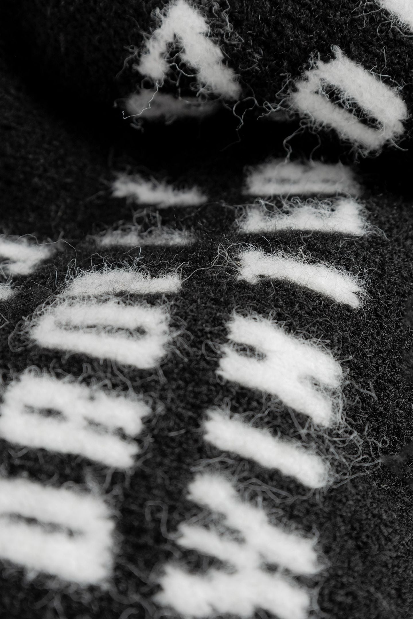 BLACK SLOGAN JACQUARD KNIT PONCHO 4