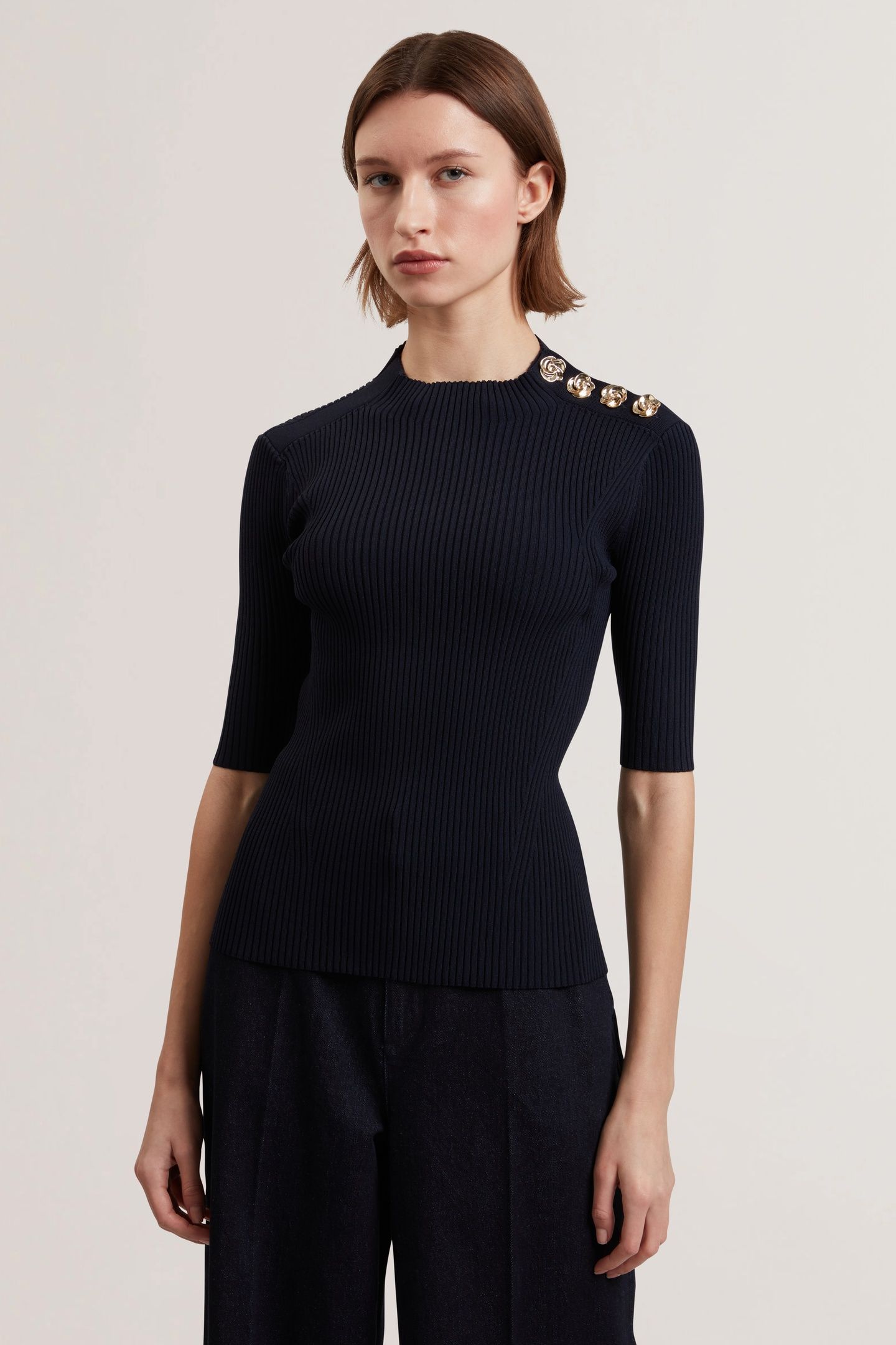 EELIIA ROSE BUTTON DETAIL SHORT SLEEVE NAVY 1