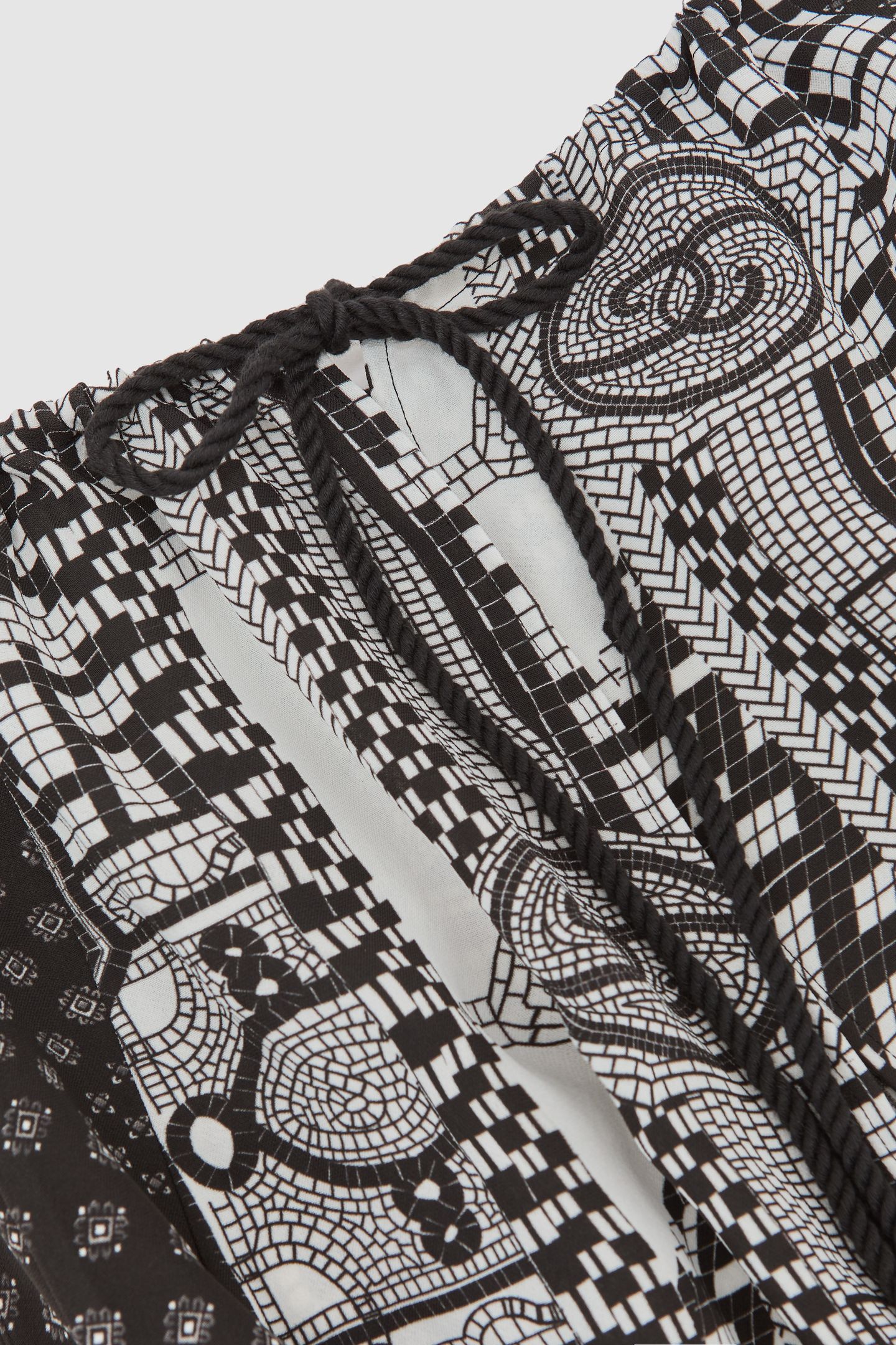 SCARF PRINT JUMPSUIT BLACK/IVORY 5