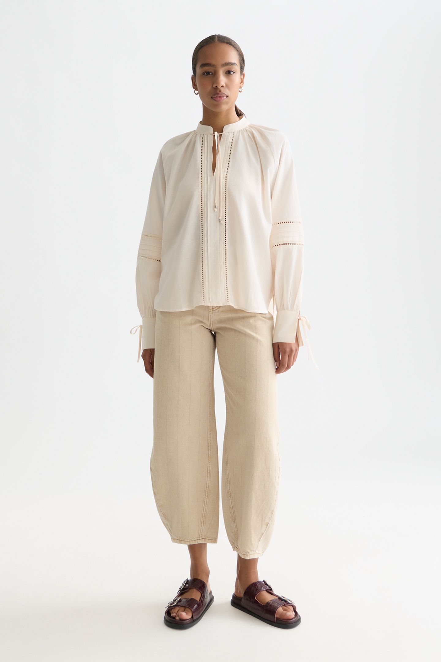COTTON VOILE BLOUSE WITH PLEATS EGGNOG 3