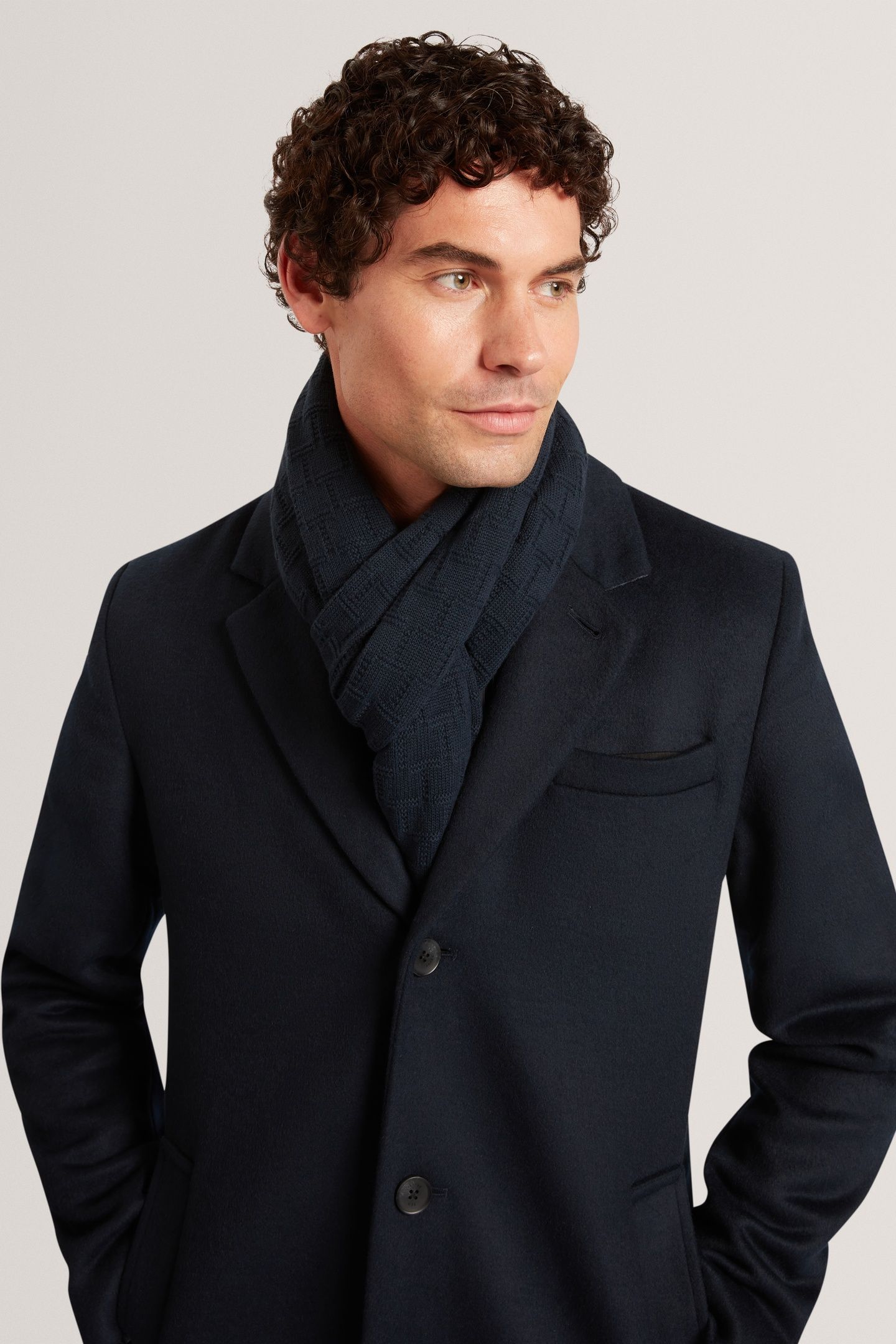 REPEAT KNIT SCARF NAVY 1