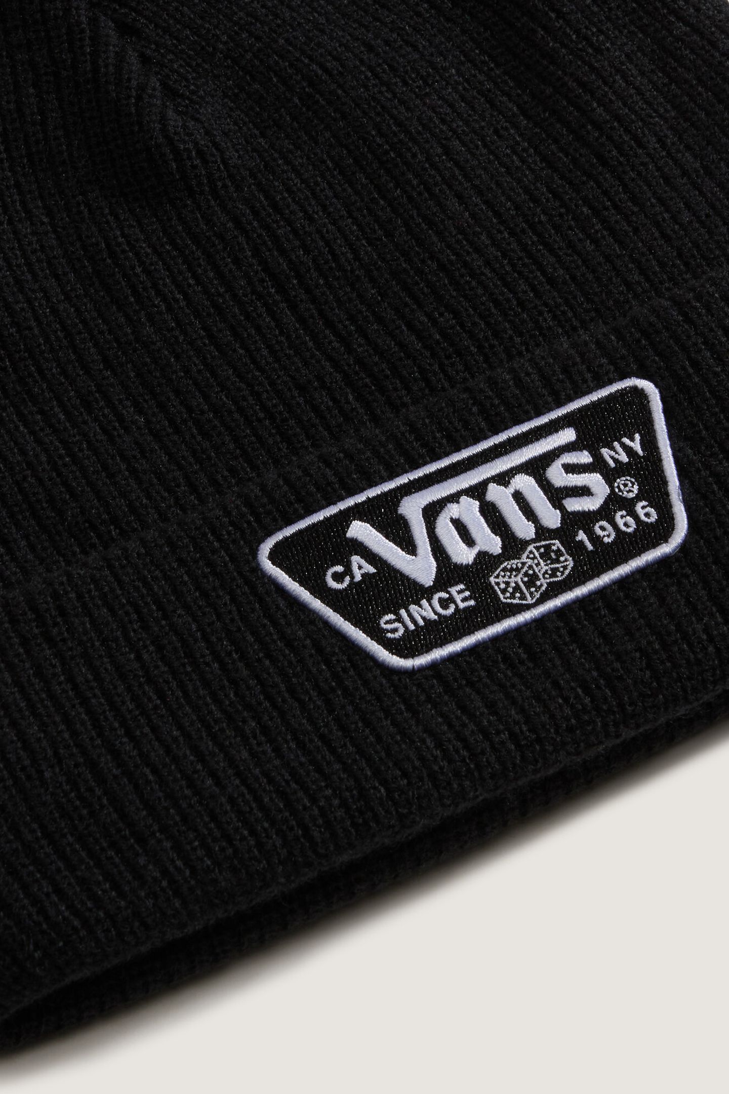 UNISEX KNU PATCH BEANIE BLACK 4