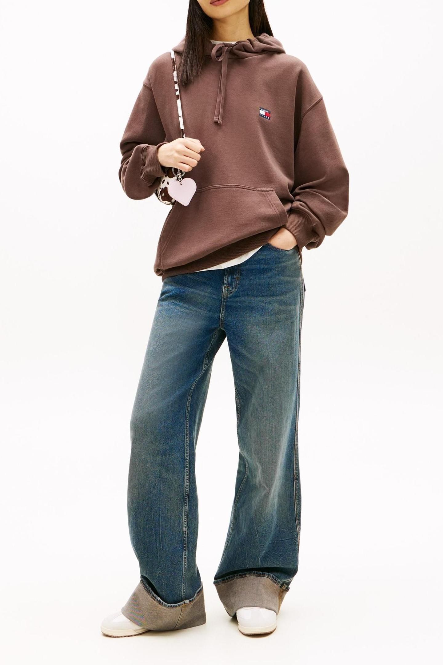 UNISEX TJ BOXY BADGE HOODIE BLACK WALNUT 5