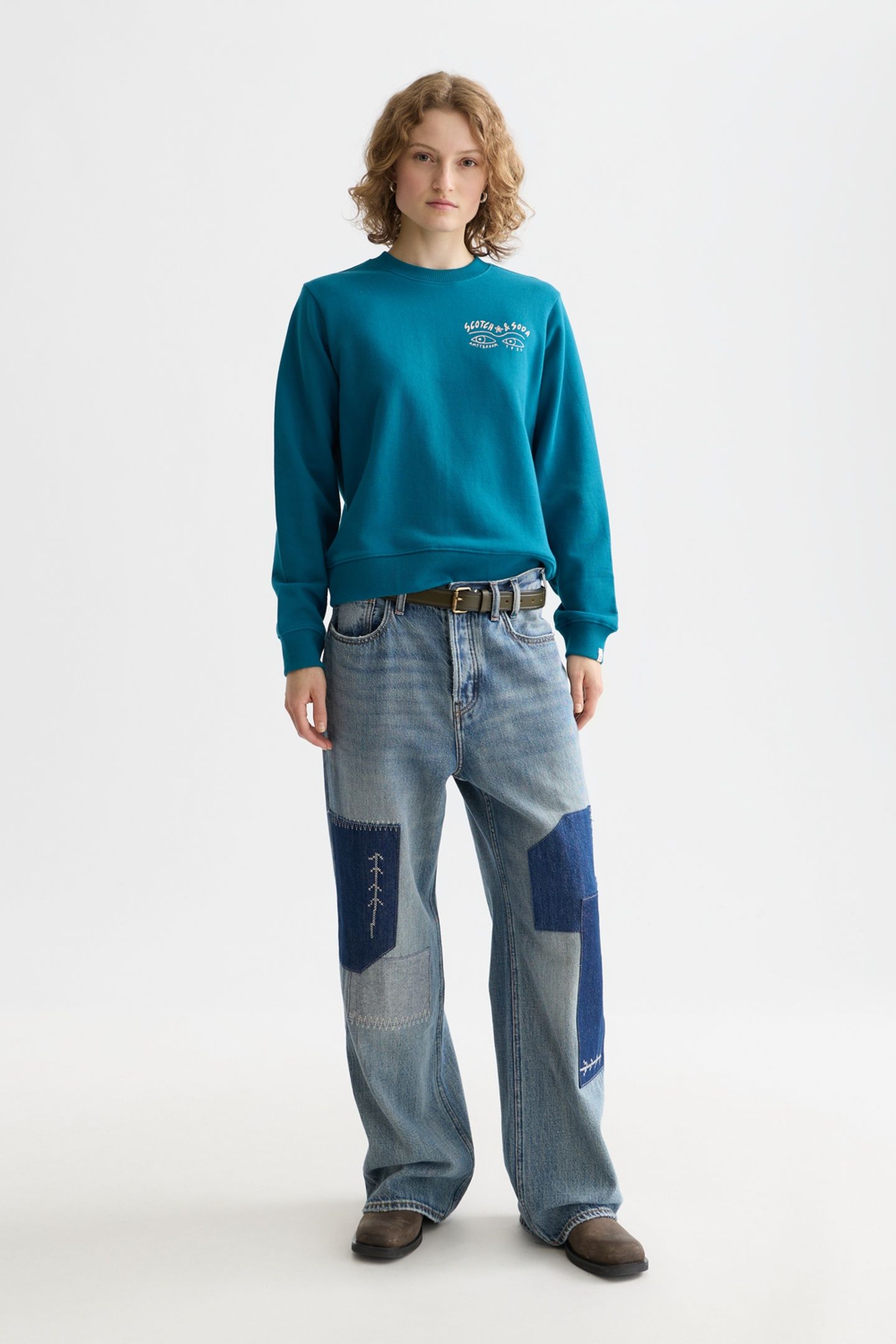 SMALL ARTWORK REGULAR FIT SWEATSHIRT DEEP LAGOON 3