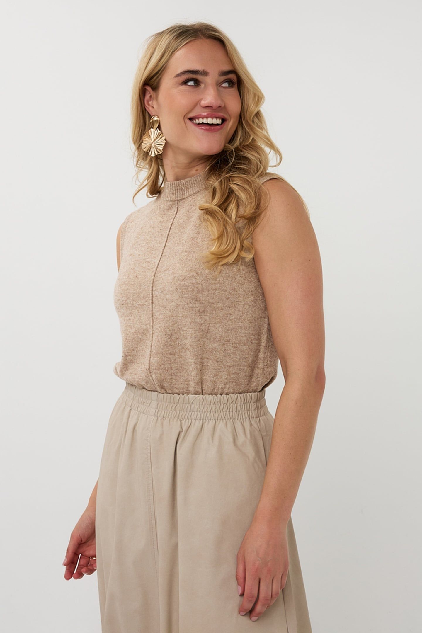 SWEATER COL SLV/LSS WOOL TAUPE 2