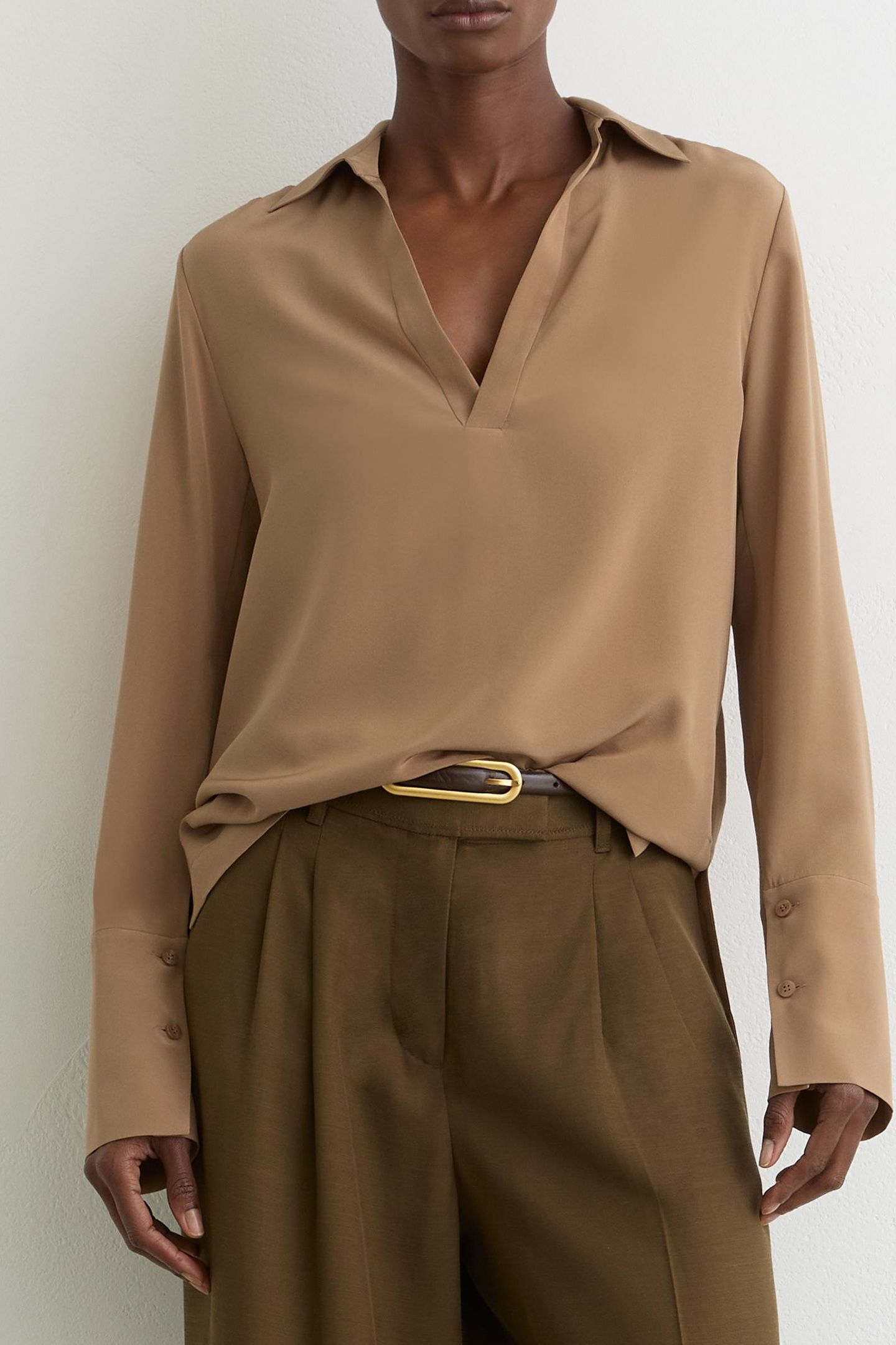 LONGSLEEVE COLLARED MATT SILK BLOUSE CAMEL 5