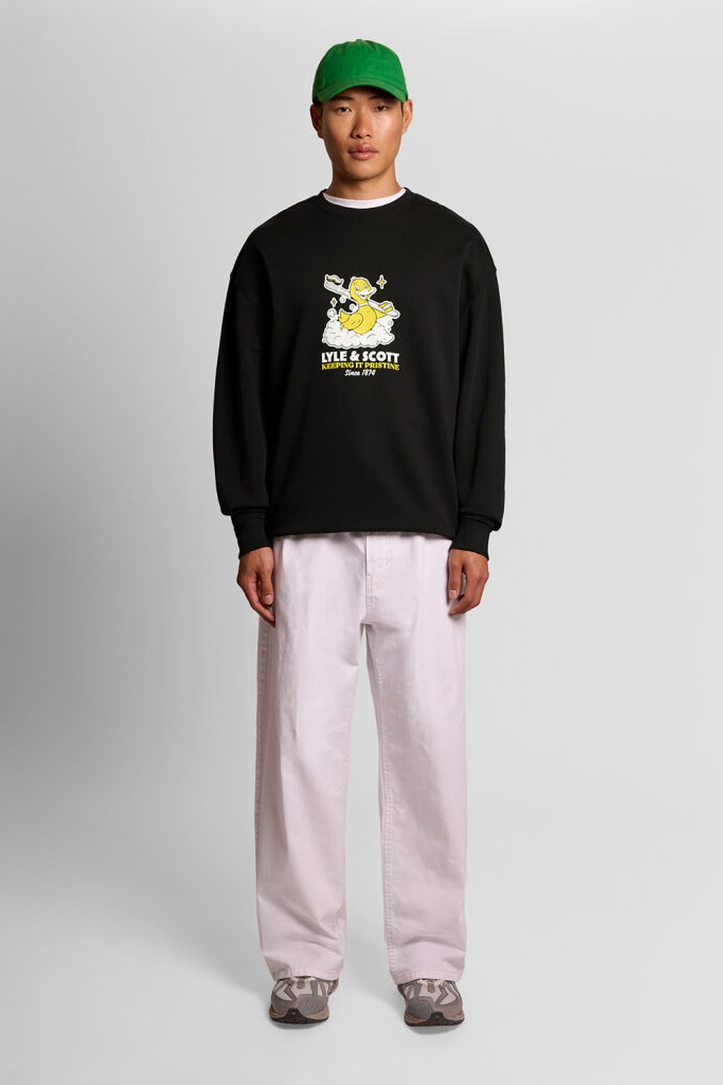 RUBBER DUCK GRAPHIC SWEATSHIRT JET BLACK 3