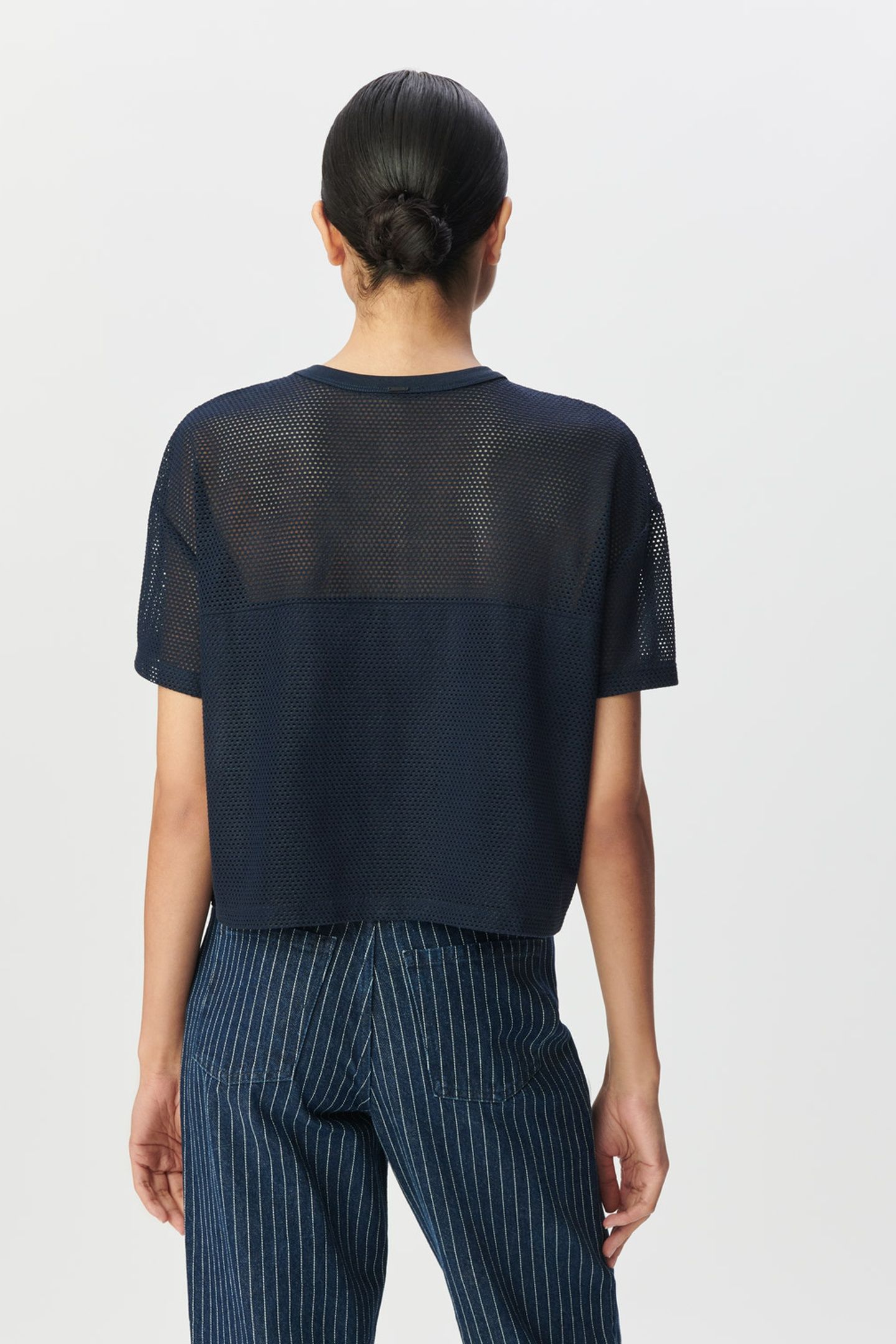 NAVY EMBOSSED MESH T-SHIRT 2
