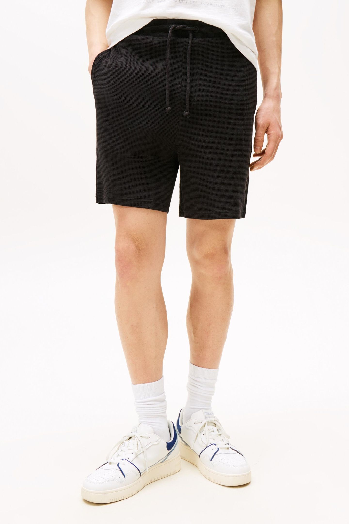 TJM RELAXED WAFFLE SCRIP BLACK 1