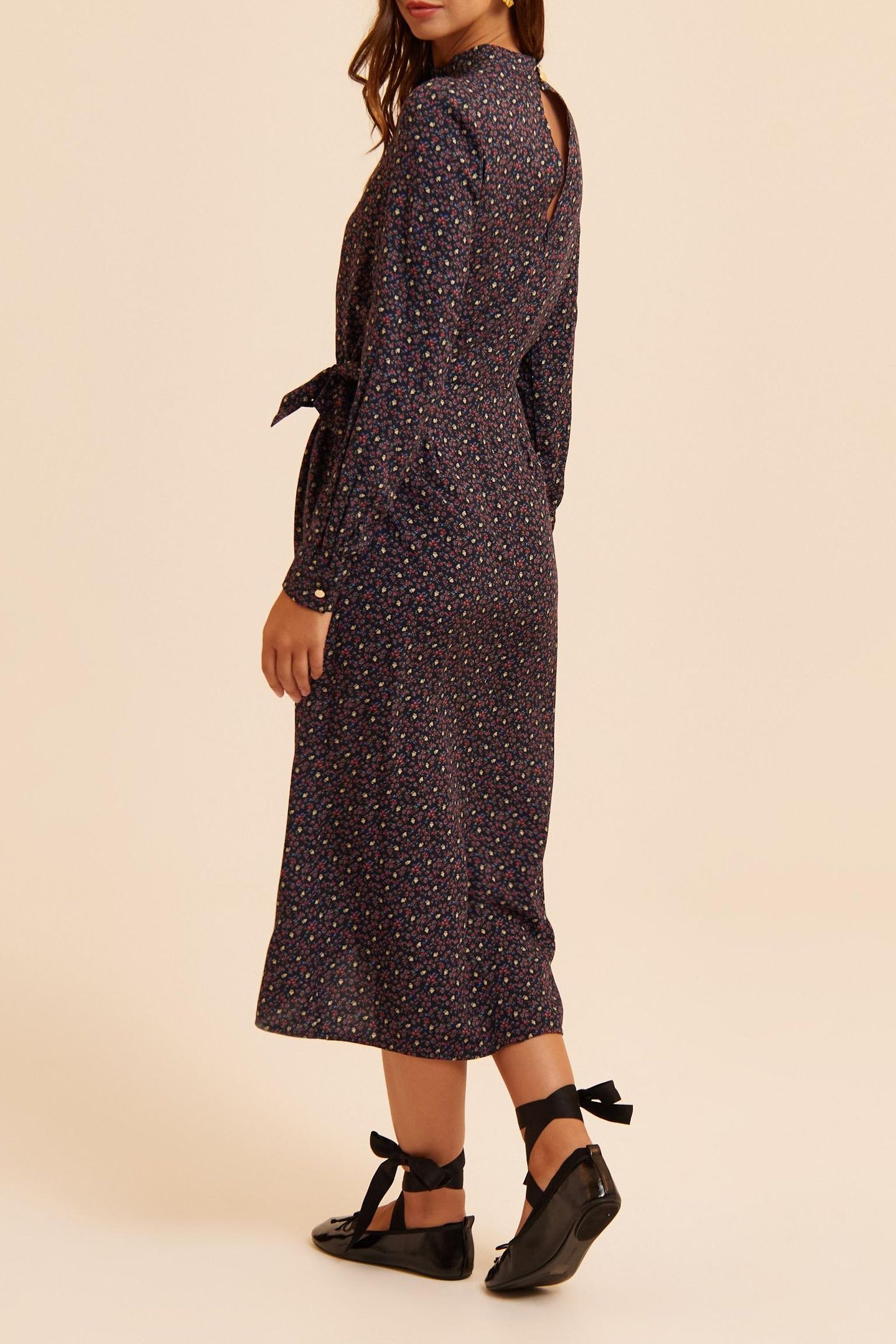 BLACK LONG DRESS WITH WINTER FLORAL PRINT 2