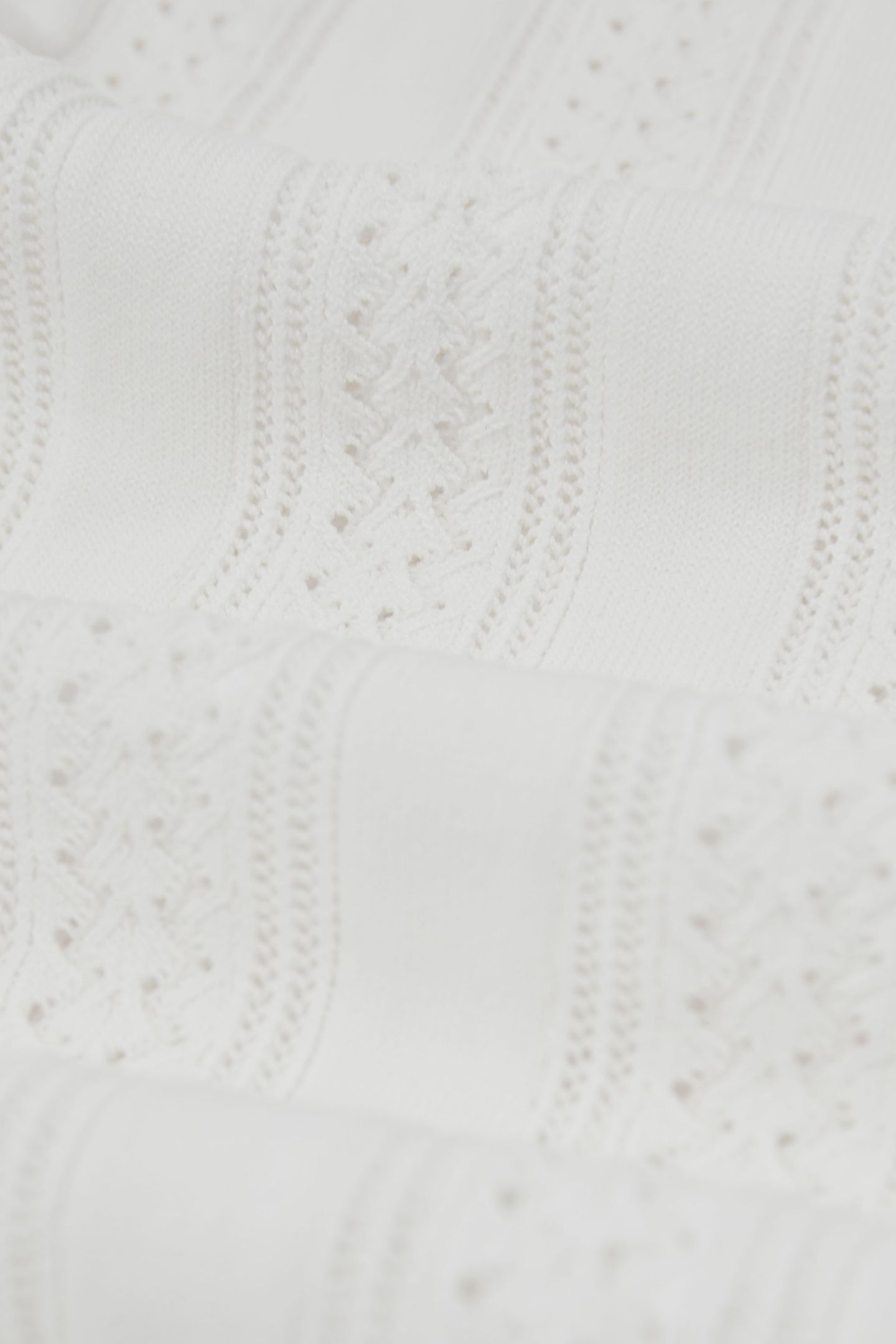 CREW NECK KNITTED TANK WHITE 6