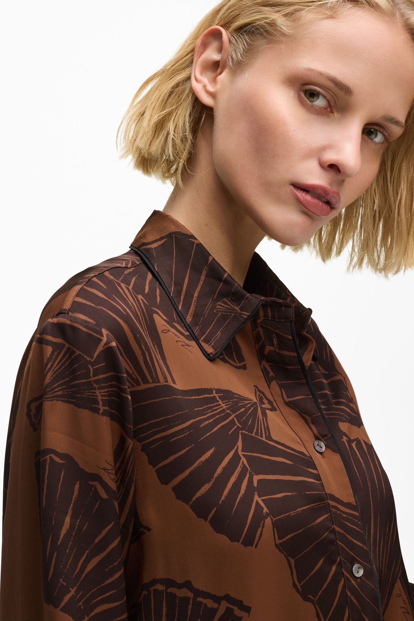 PRINTED FLUID BLOUSE GRAPHIC FAN FRIAR BROWN 6
