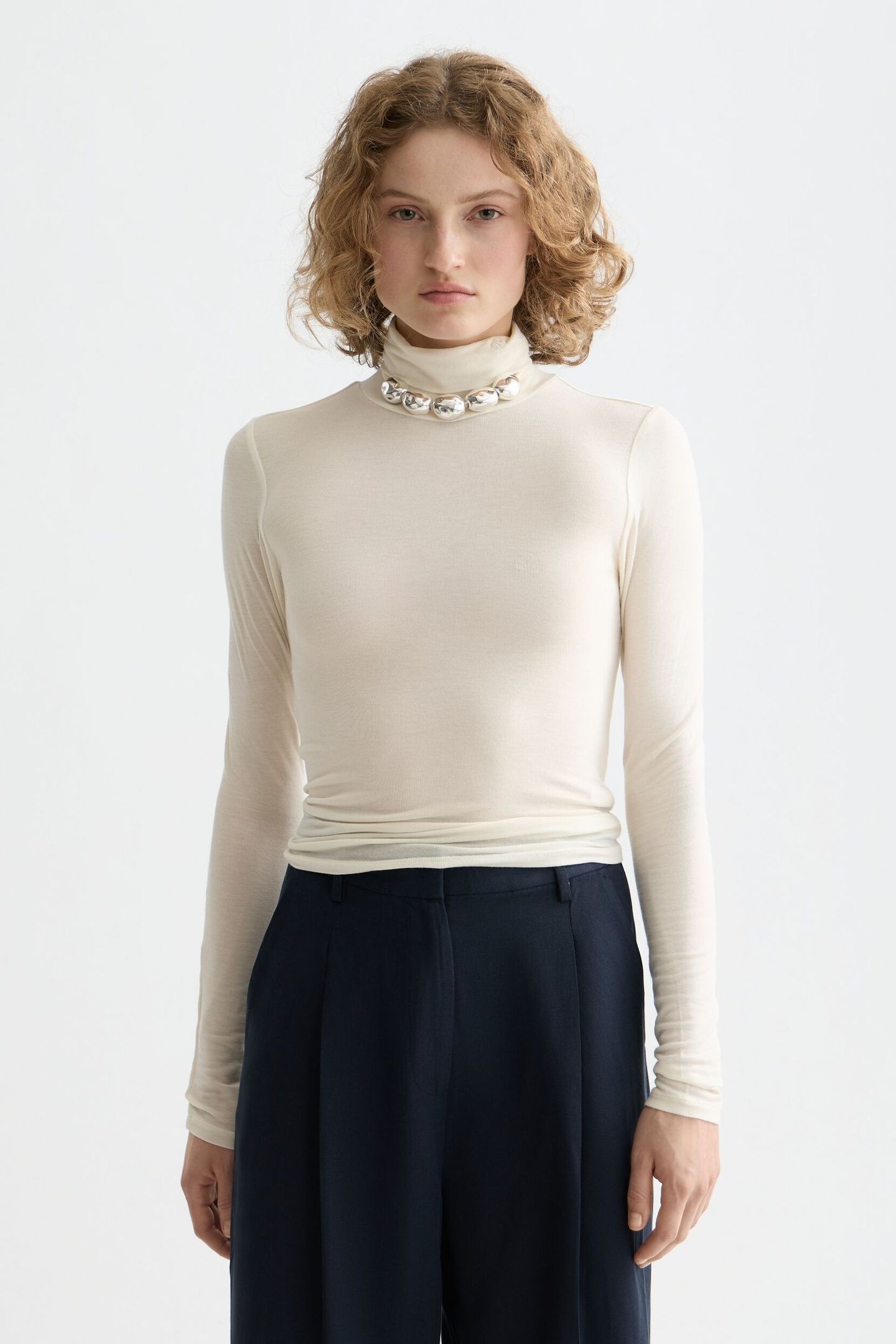 ROLL UP NECK LONG SLEEVE T-SHIRT OFF WHITE 1