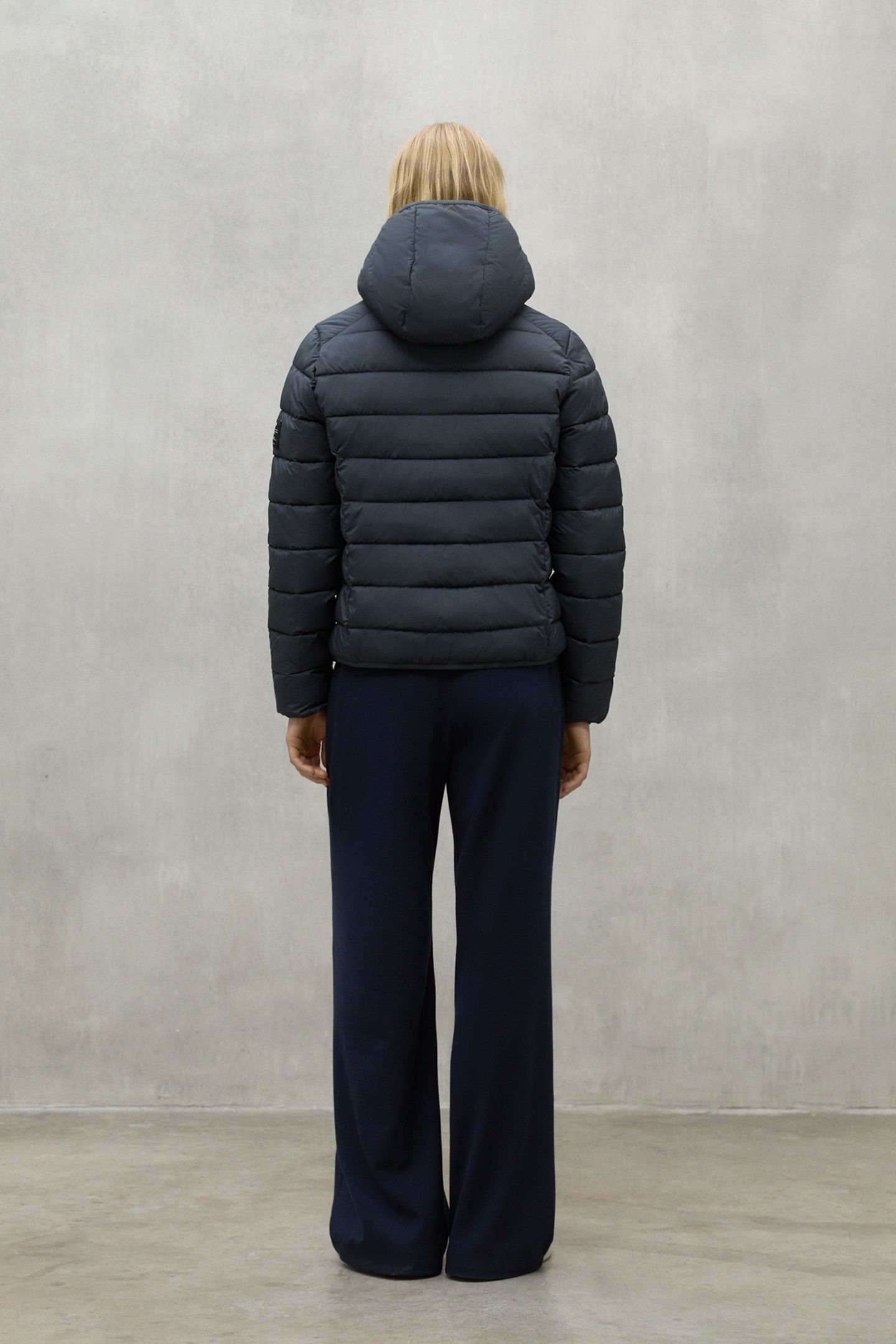 ASPENALF JACKET CAVIAR 2