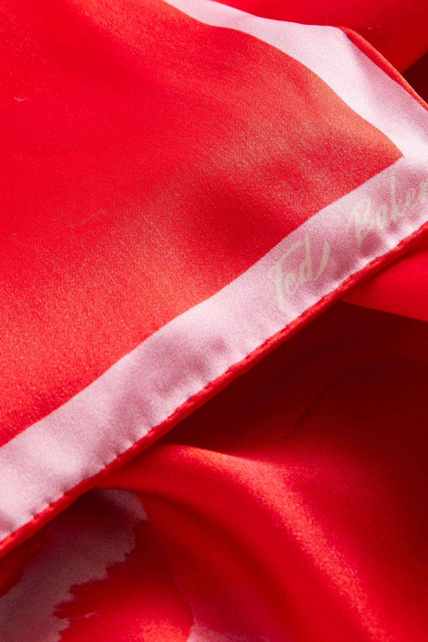 KELIIAE FLOWER PRINTED LONG SILK SCARF RED 2