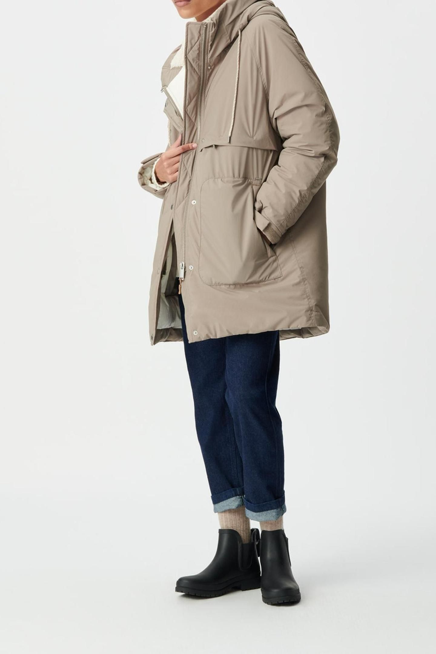 BEIGE PADDED JACKET WITH FUR-LINED HOOD 5