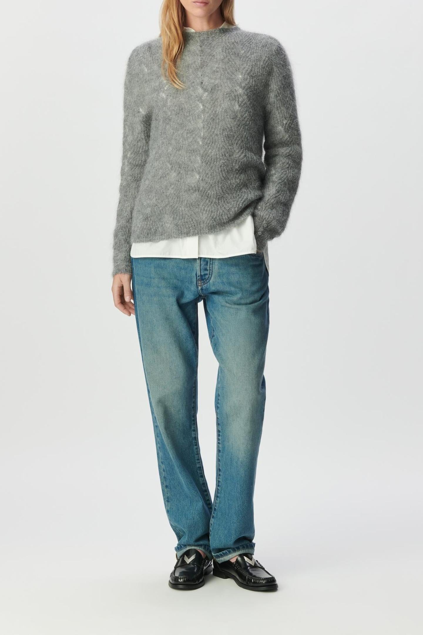 GREY MOHAIR-BLEND DECORATIVE CABLE KNIT SWEATER 3
