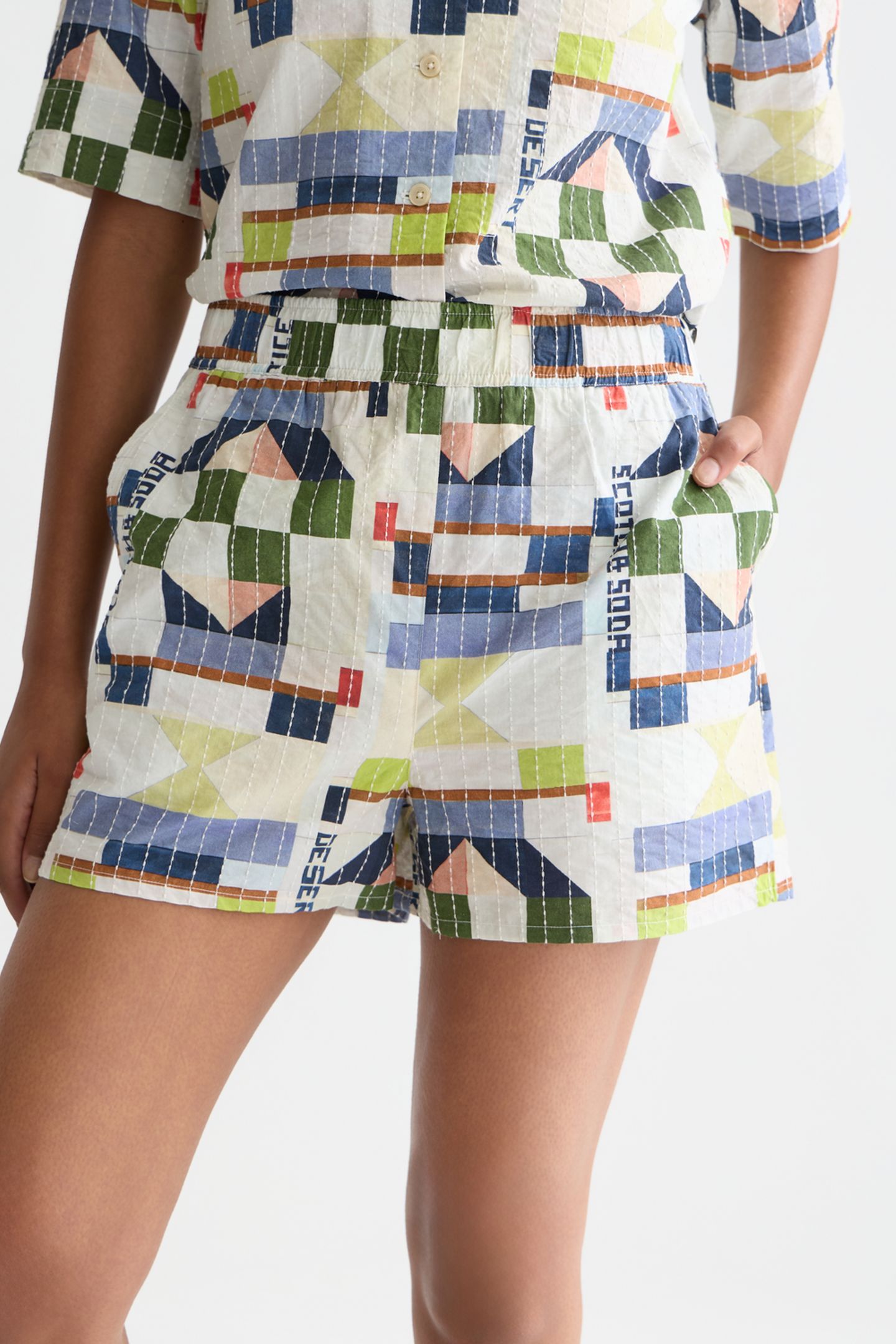 PRINTED AND STICH-EMBROIDERED SHORTS PATCHWORK INFINITY 6