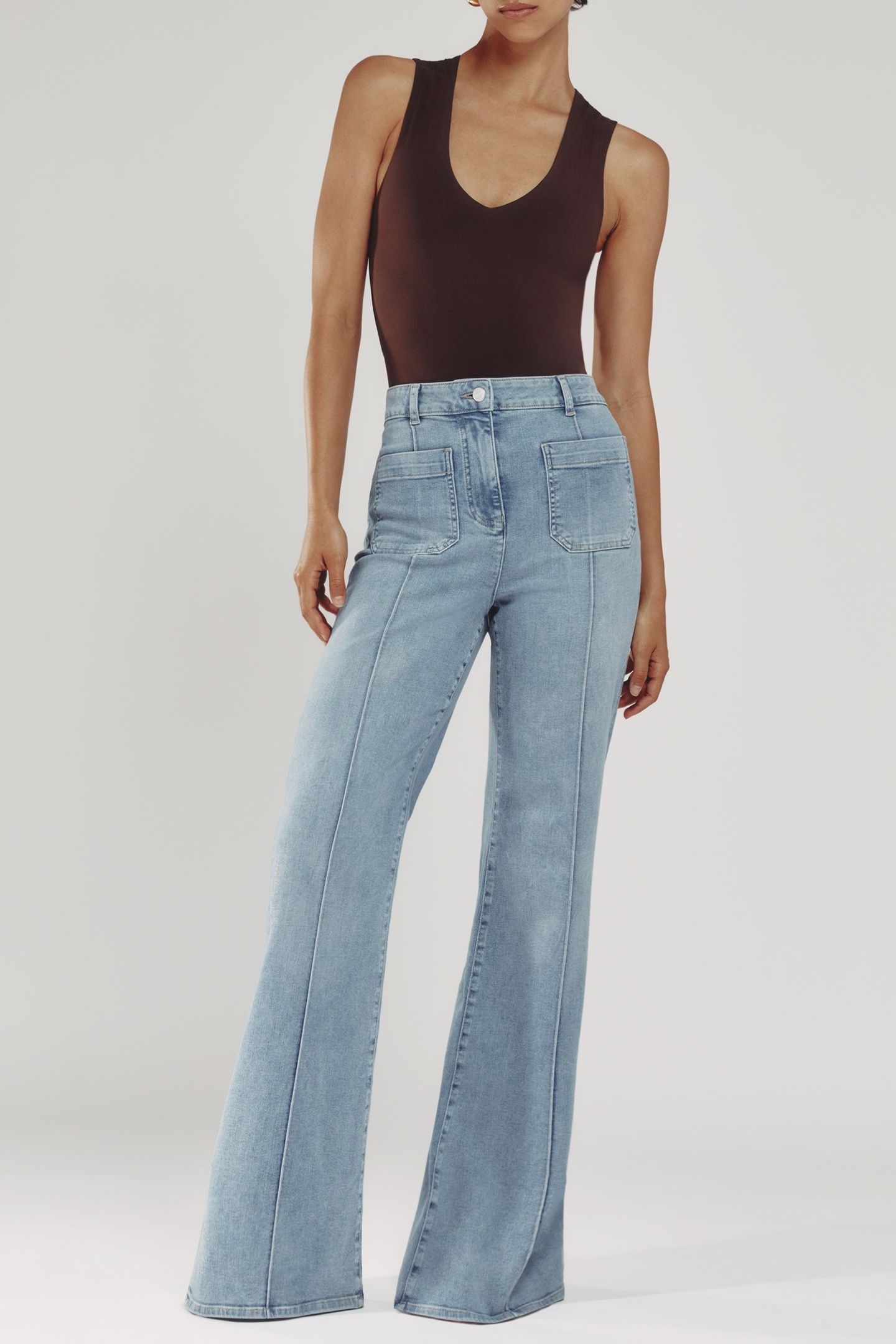 FLARE PATCH POCKET JEAN LIGHT BLUE 3