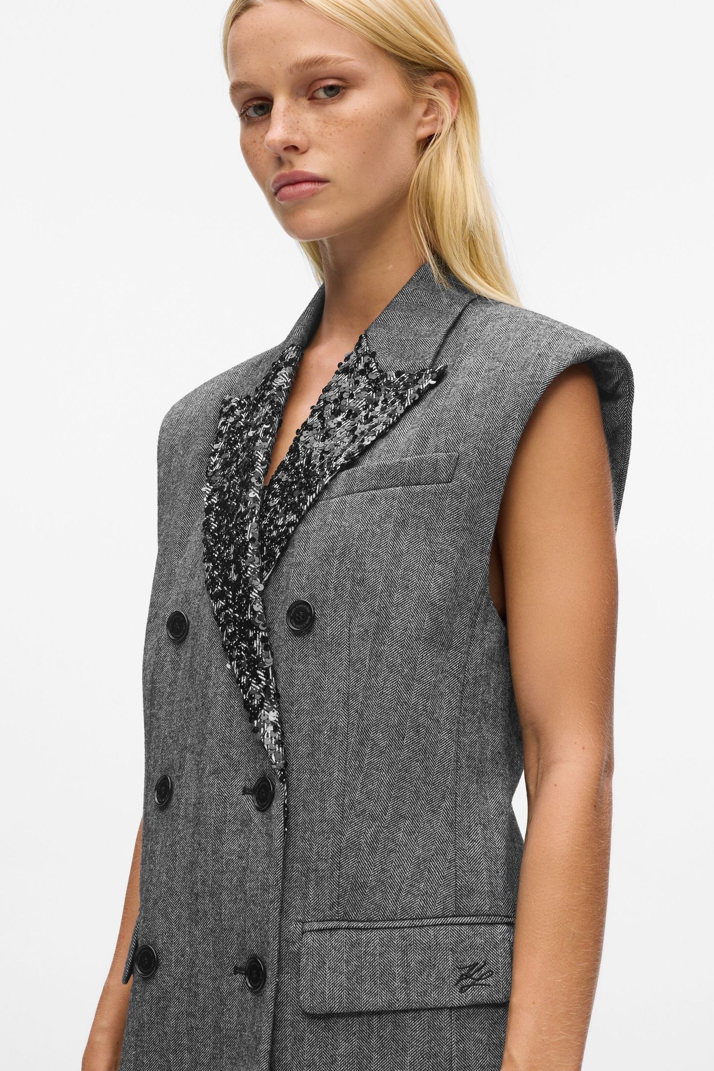 EMBELLISHED LAPEL TWEED GILET GREY/BLACK 6