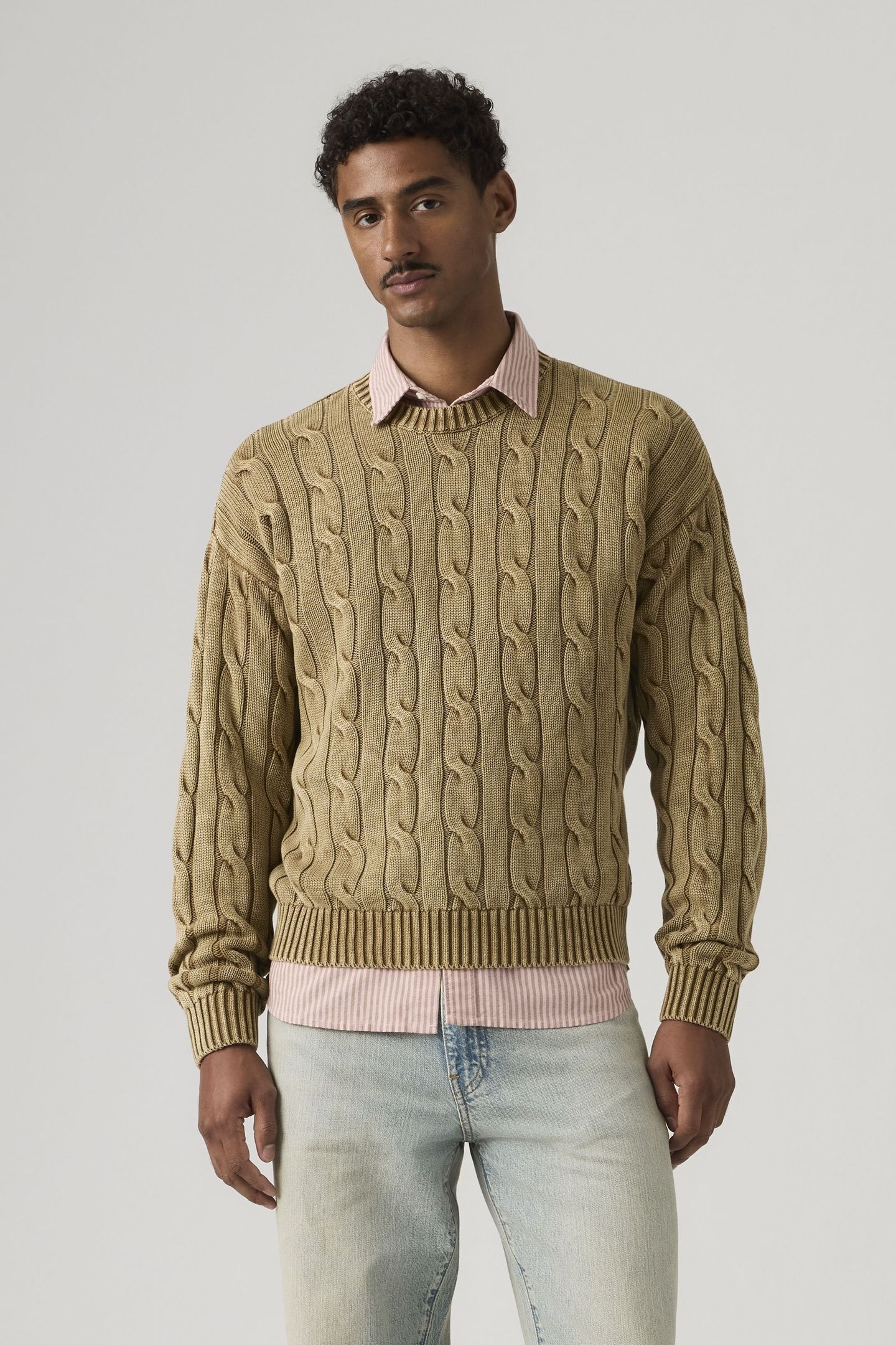CARMEL CABLE CREWNECK SWEATER 1
