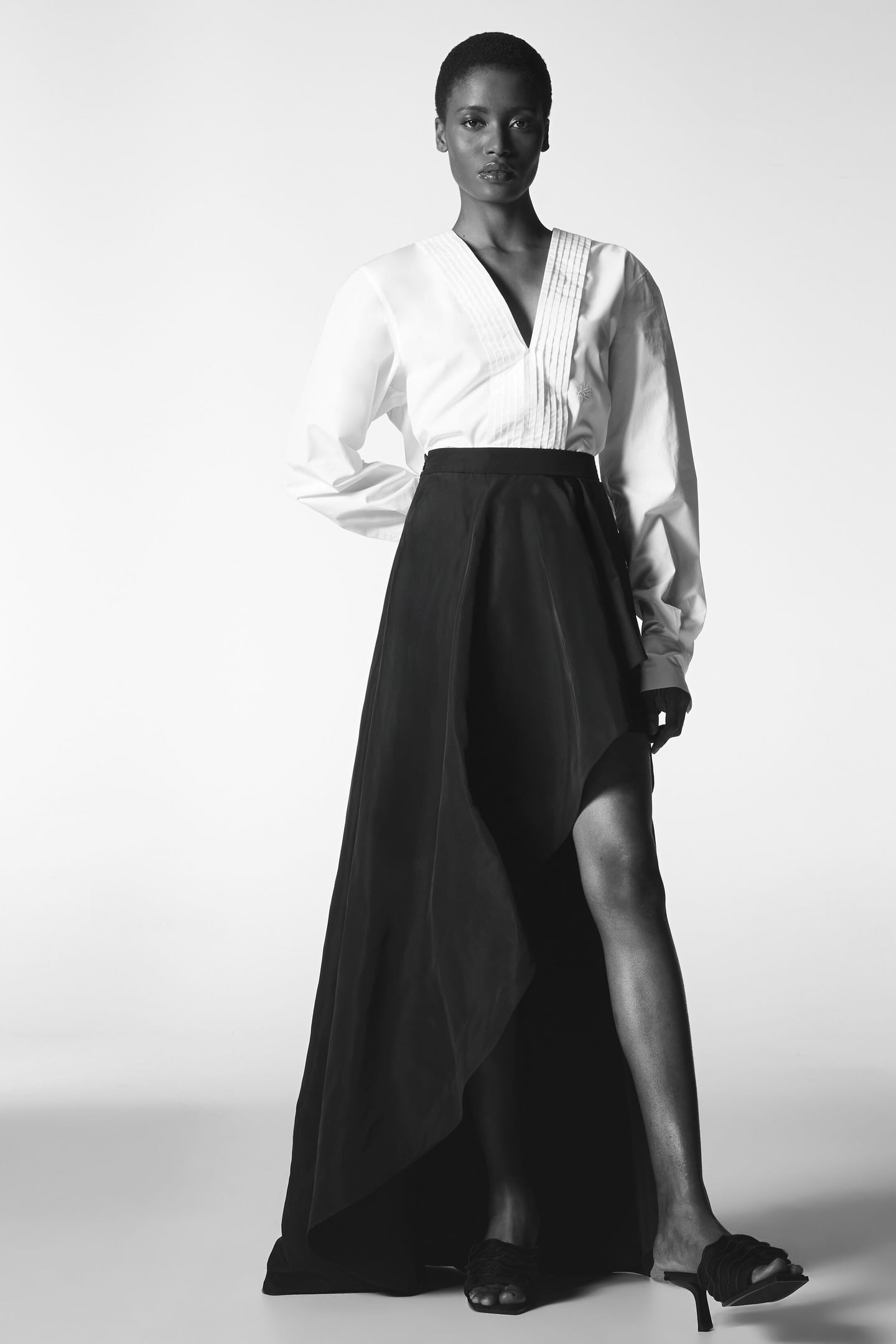 STUDIO RUFFLE SKIRT BLACK 8